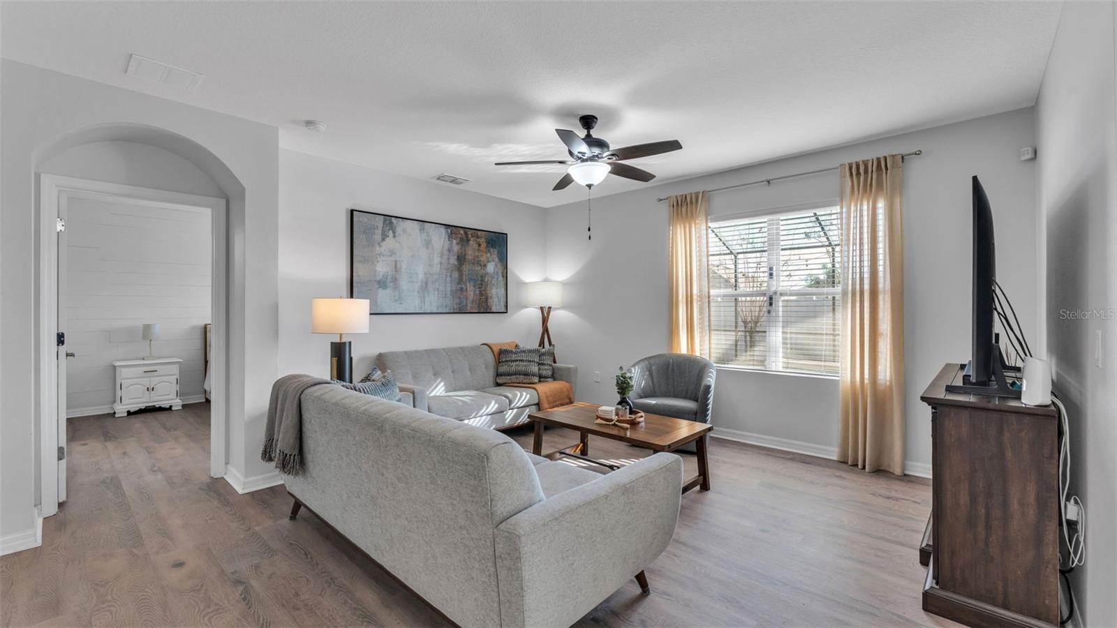 LYLE OAKS - Residential