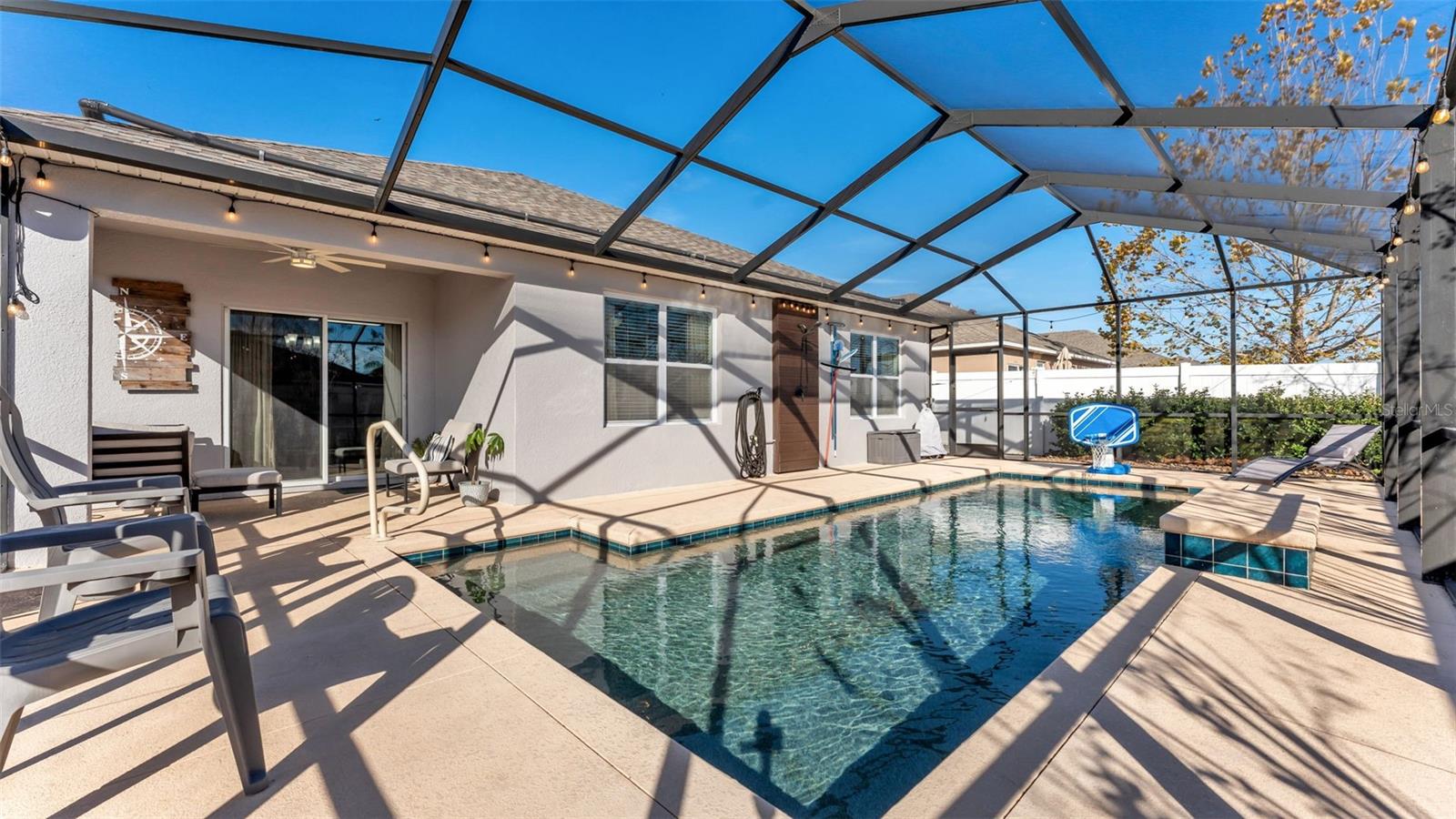 LYLE OAKS - Residential