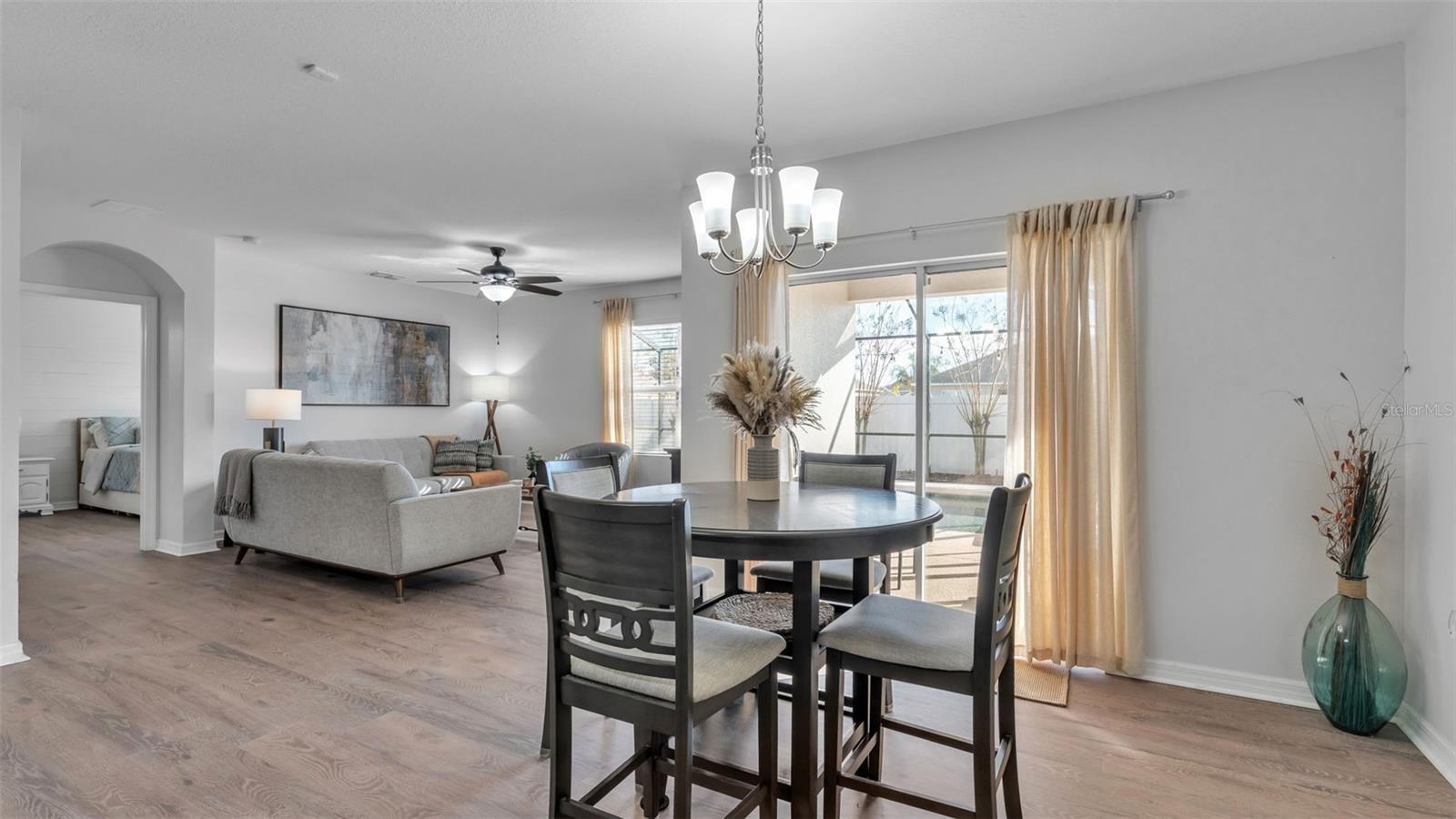 LYLE OAKS - Residential