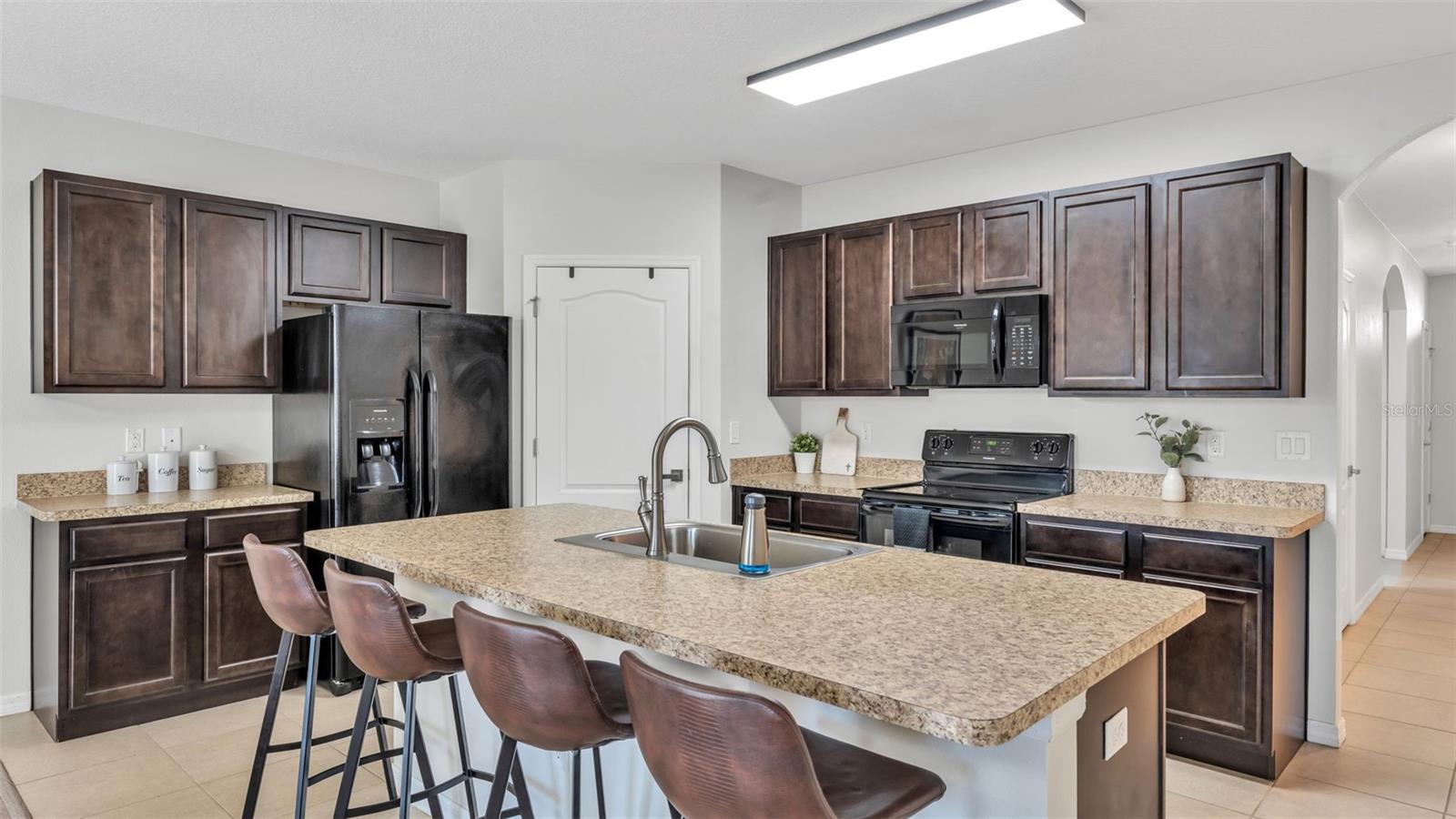 LYLE OAKS - Residential