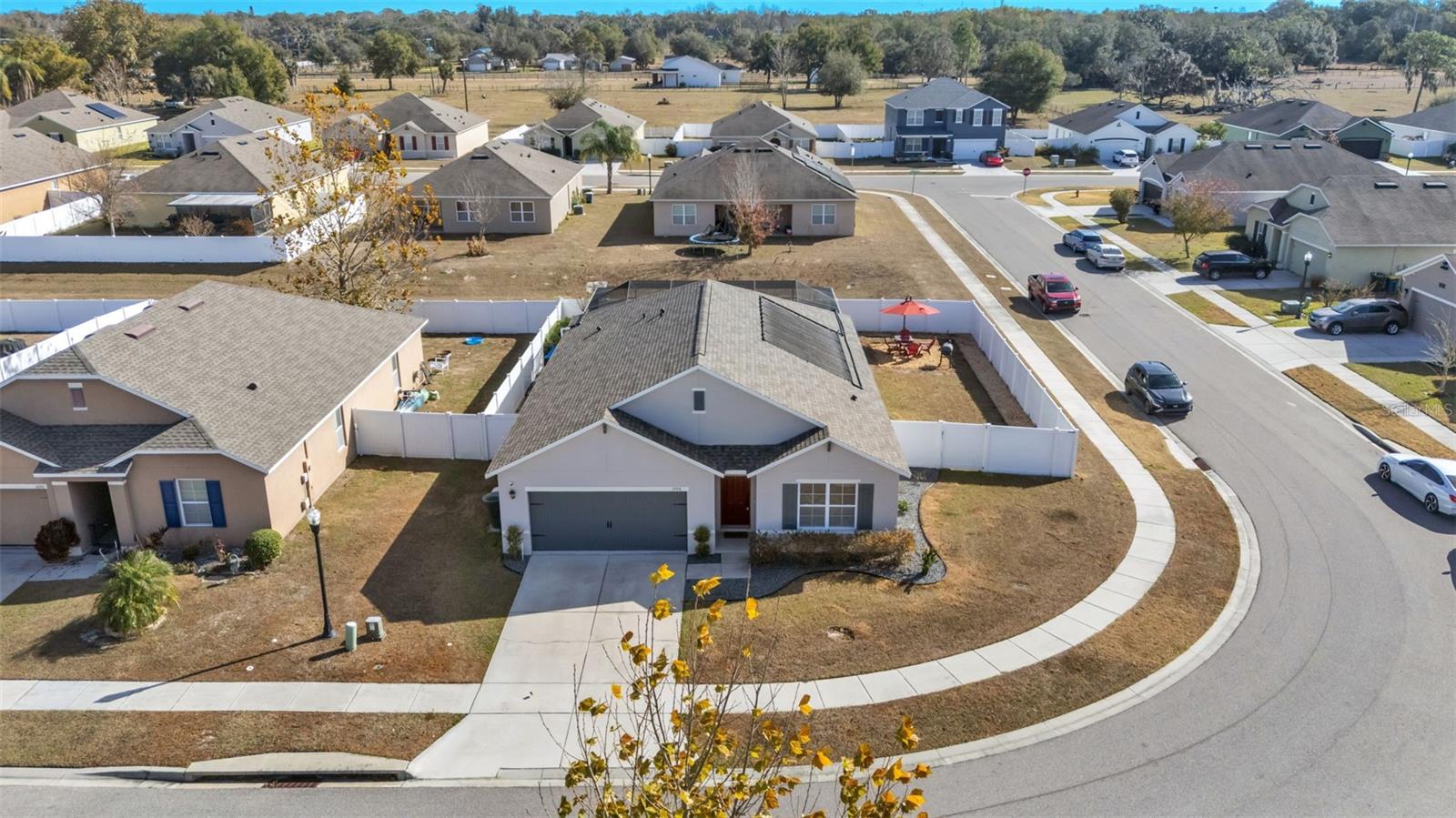 LYLE OAKS - Residential