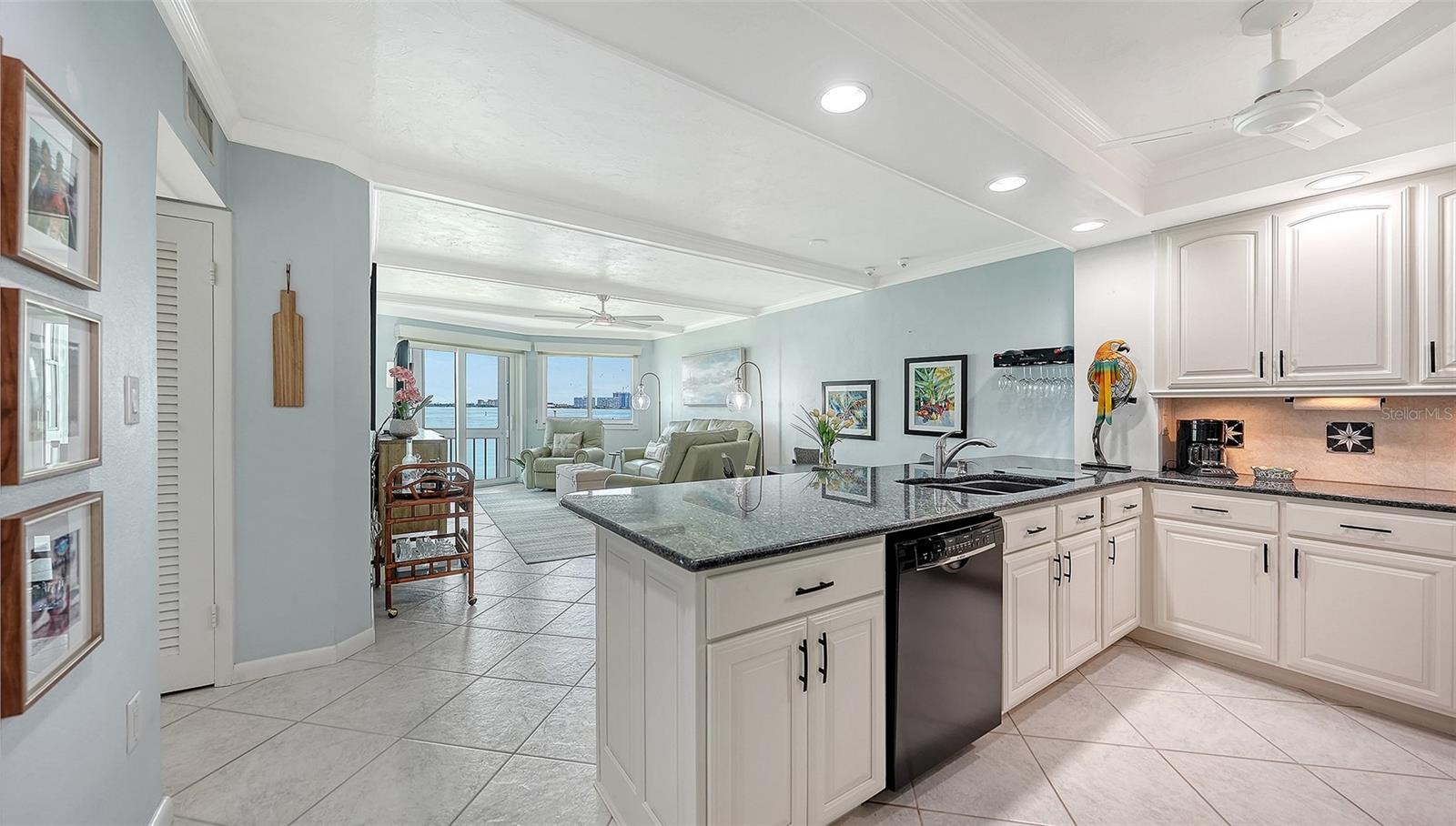 777 JOHN RINGLING BOULEVARD 24