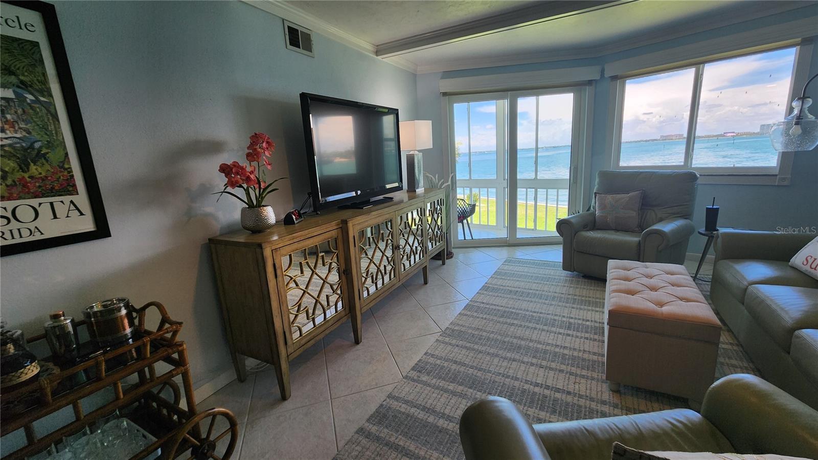 777 JOHN RINGLING BOULEVARD 24