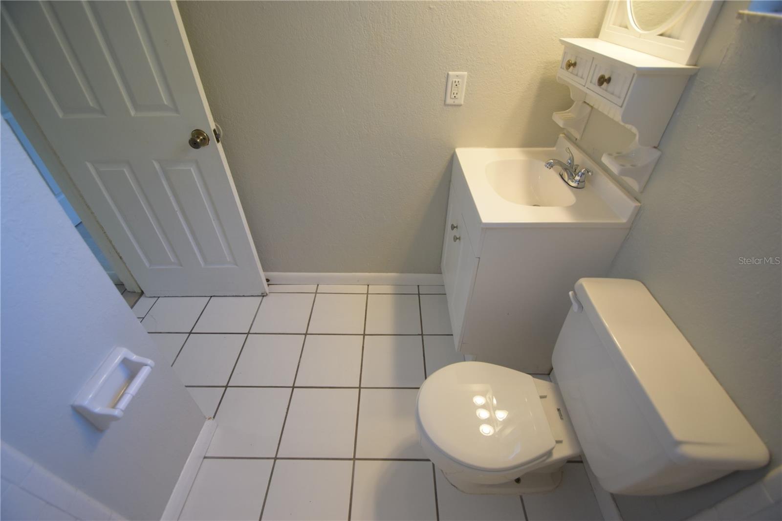 ESTATES NORTHEAST - Residential Lease