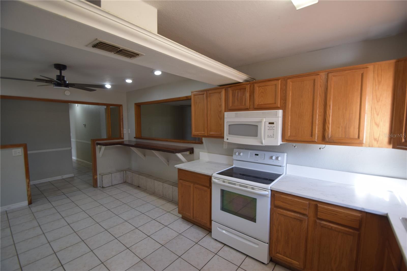 ESTATES NORTHEAST - Residential Lease