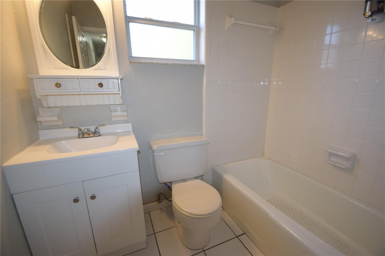 ESTATES NORTHEAST - Residential Lease