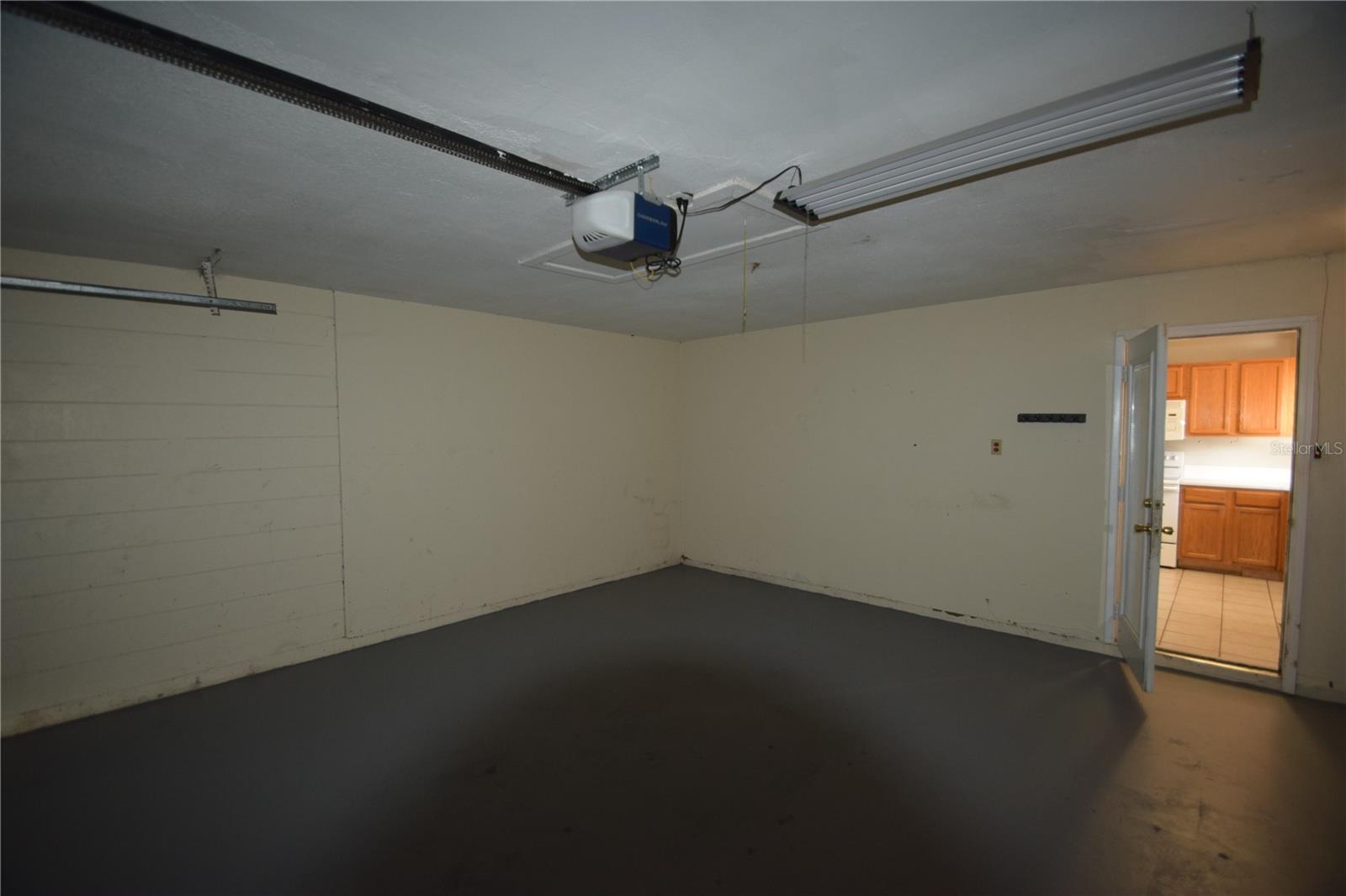 ESTATES NORTHEAST - Residential Lease