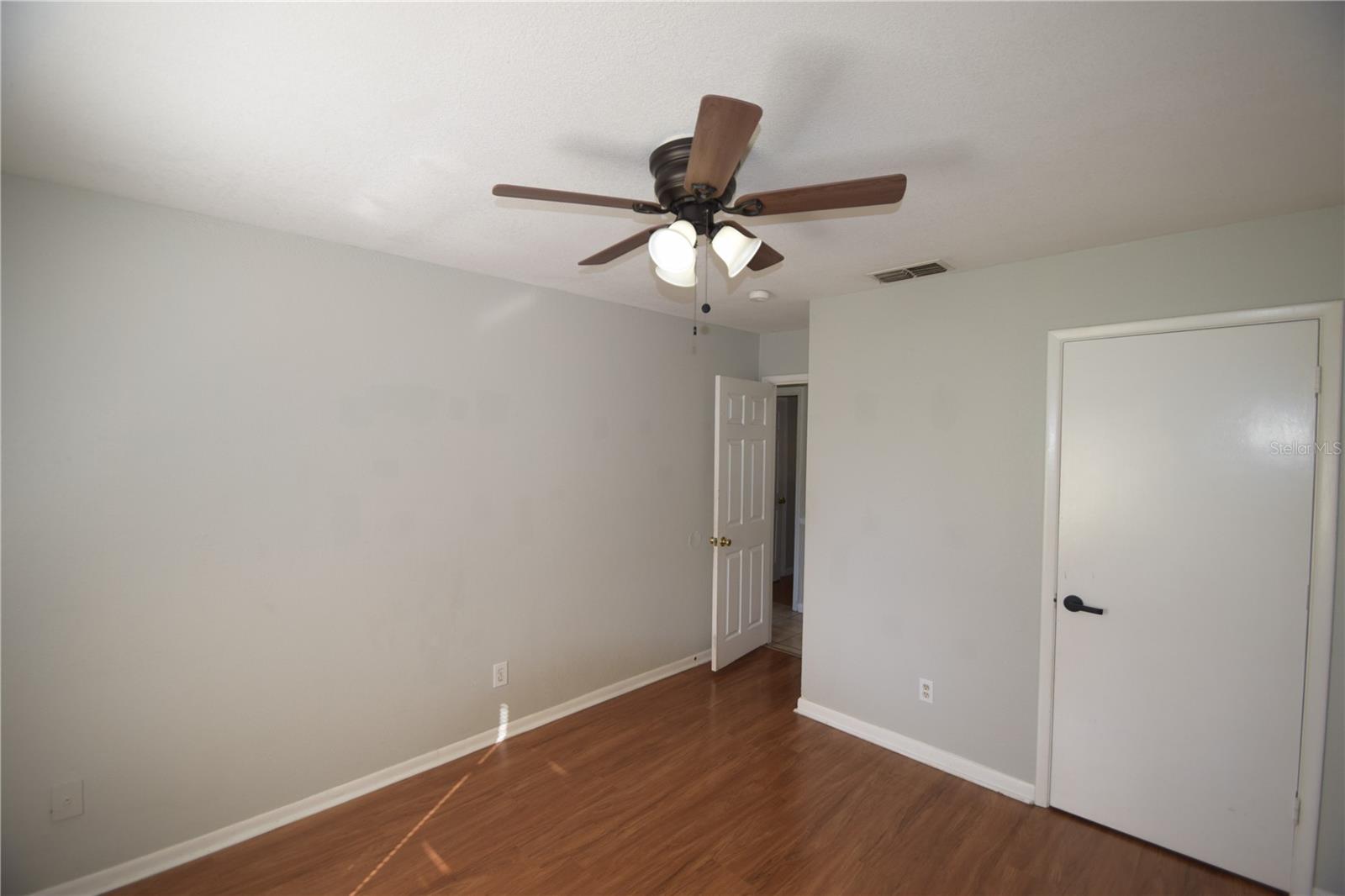 ESTATES NORTHEAST - Residential Lease