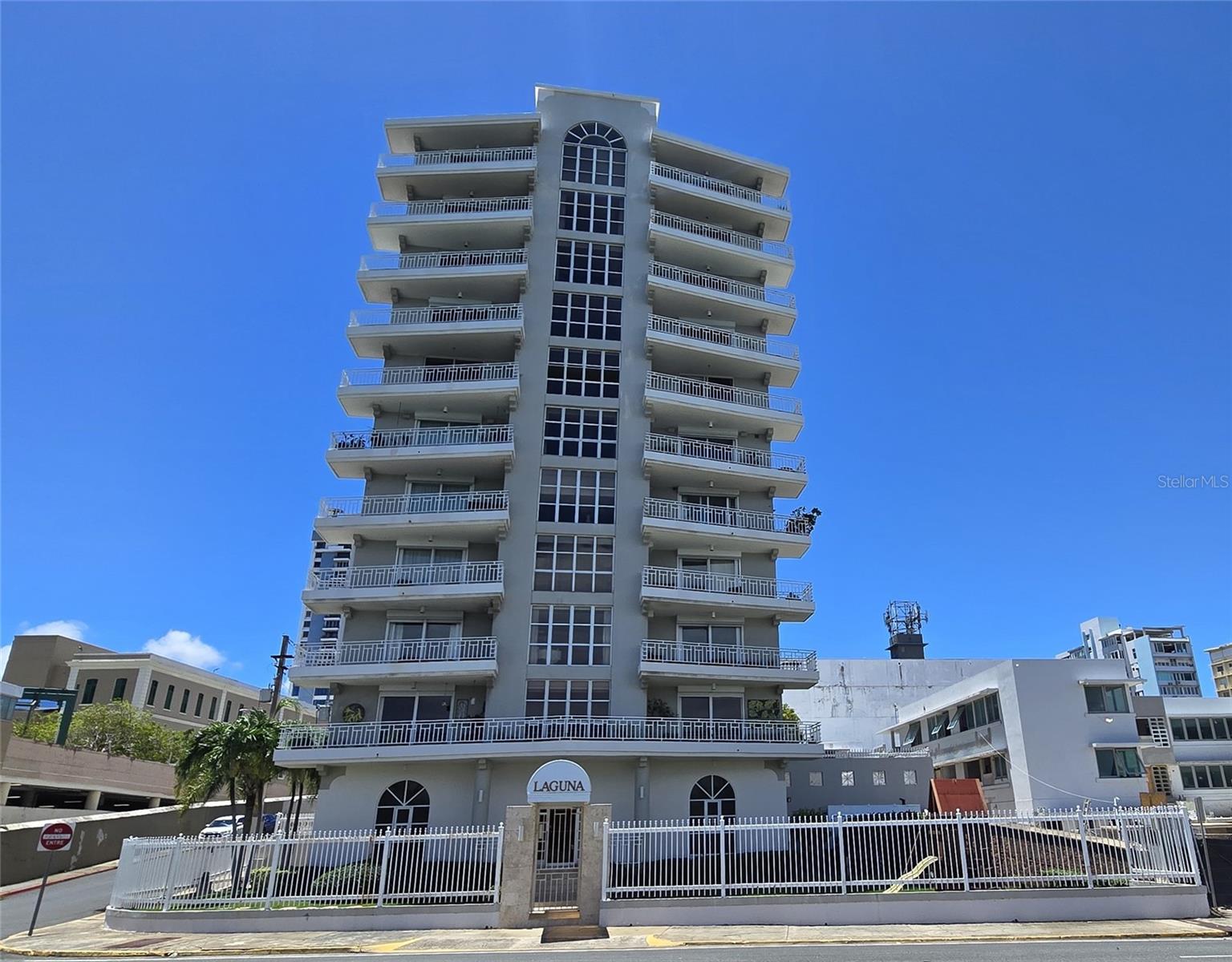 548 BALDORIOTY DE CASTRO AVENUE 10