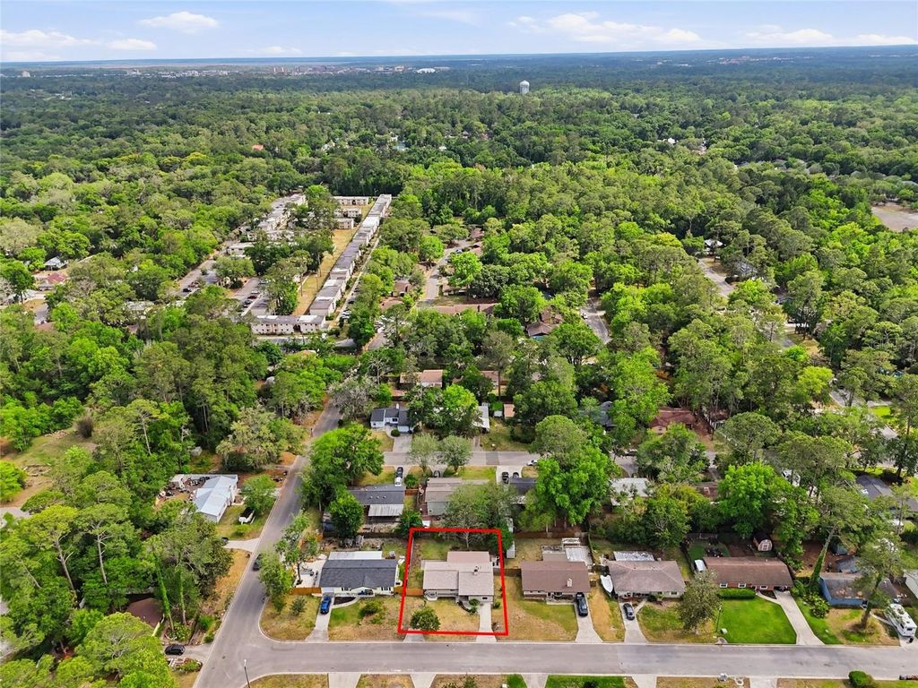 Photo of 2245 NW 37th Place, Gainesville, FL 32605 (MLS # GC539692)