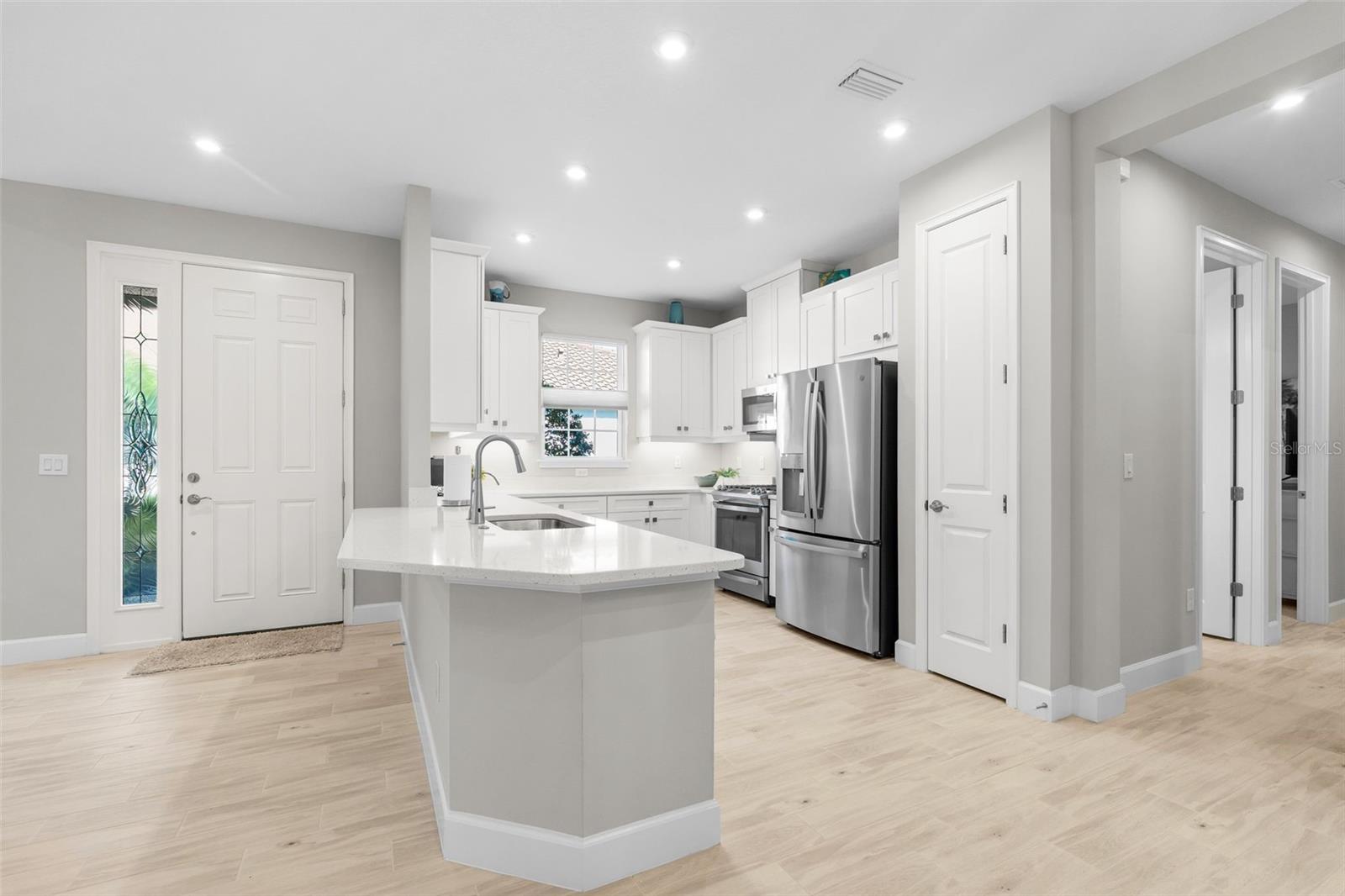 AZARIO ESPLANADE PH II SUBPH A, B & P - Residential