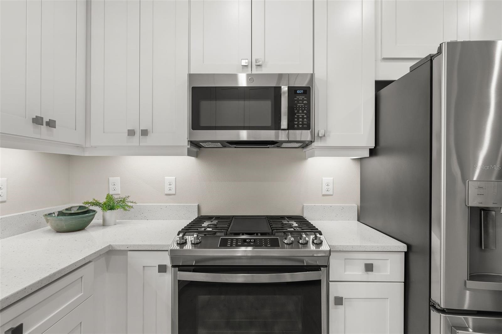 AZARIO ESPLANADE PH II SUBPH A, B & P - Residential