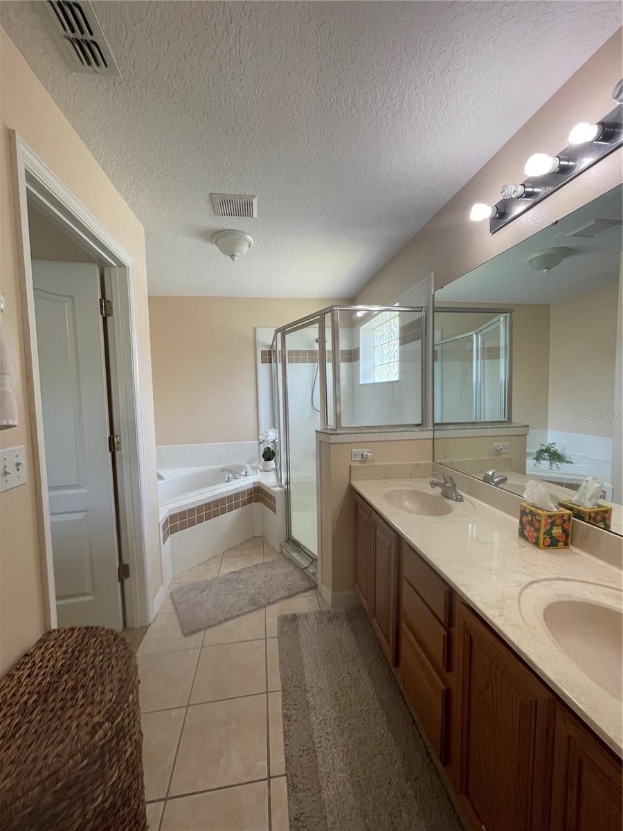 CLERMONT COLLEGE PARK PH 01 LT 01 - Residential