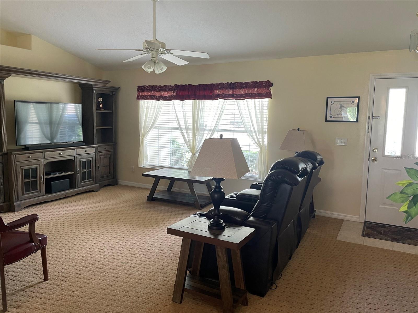 CLERMONT COLLEGE PARK PH 01 LT 01 - Residential