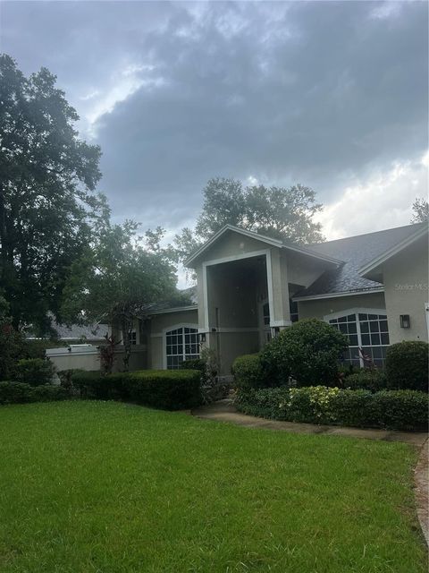 2435 SWEETWATER COUNTRY CLUB PLACE DRIVE APOPKA FL 32712