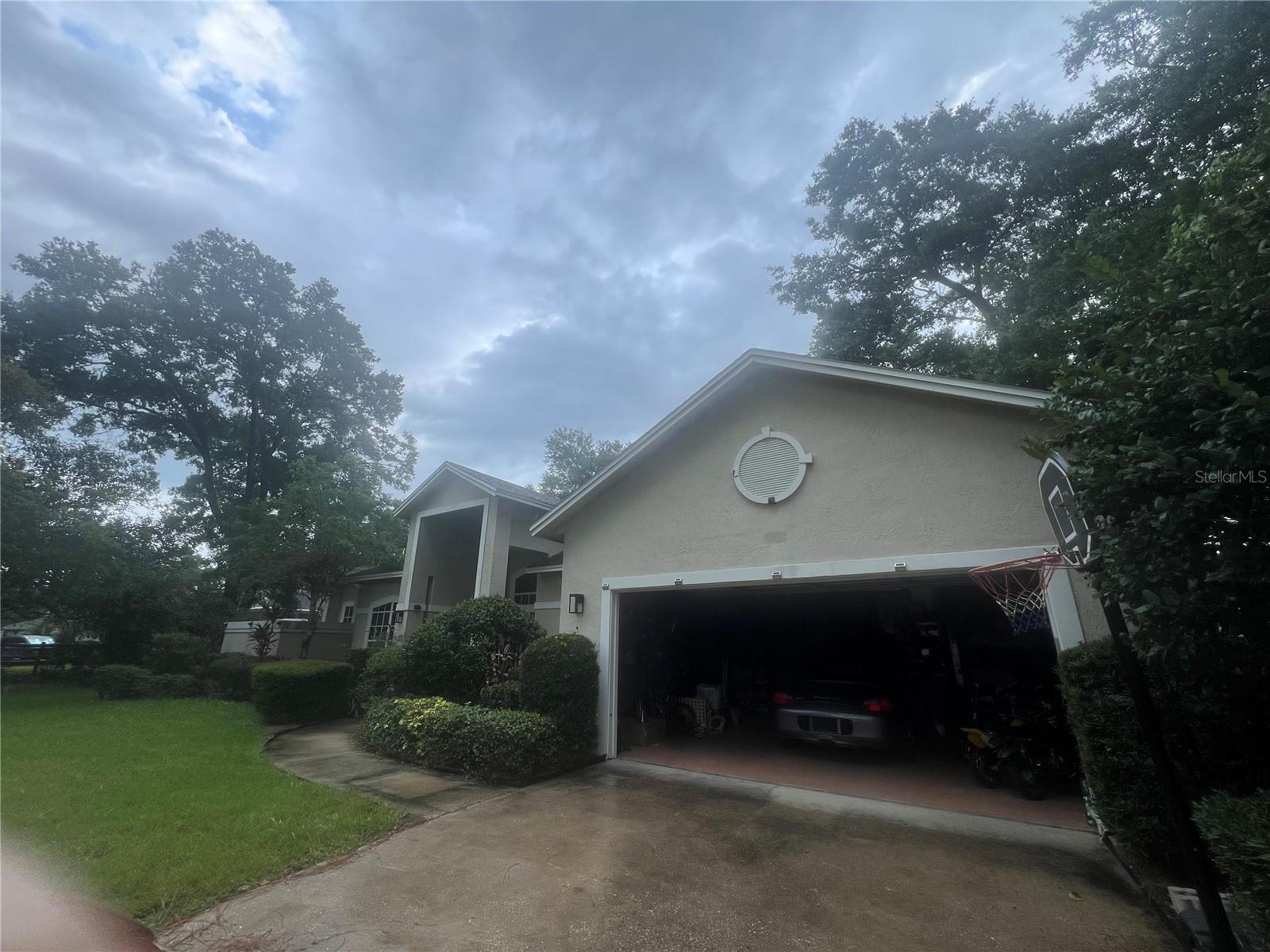 2435 SWEETWATER COUNTRY CLUB PLACE DRIVE