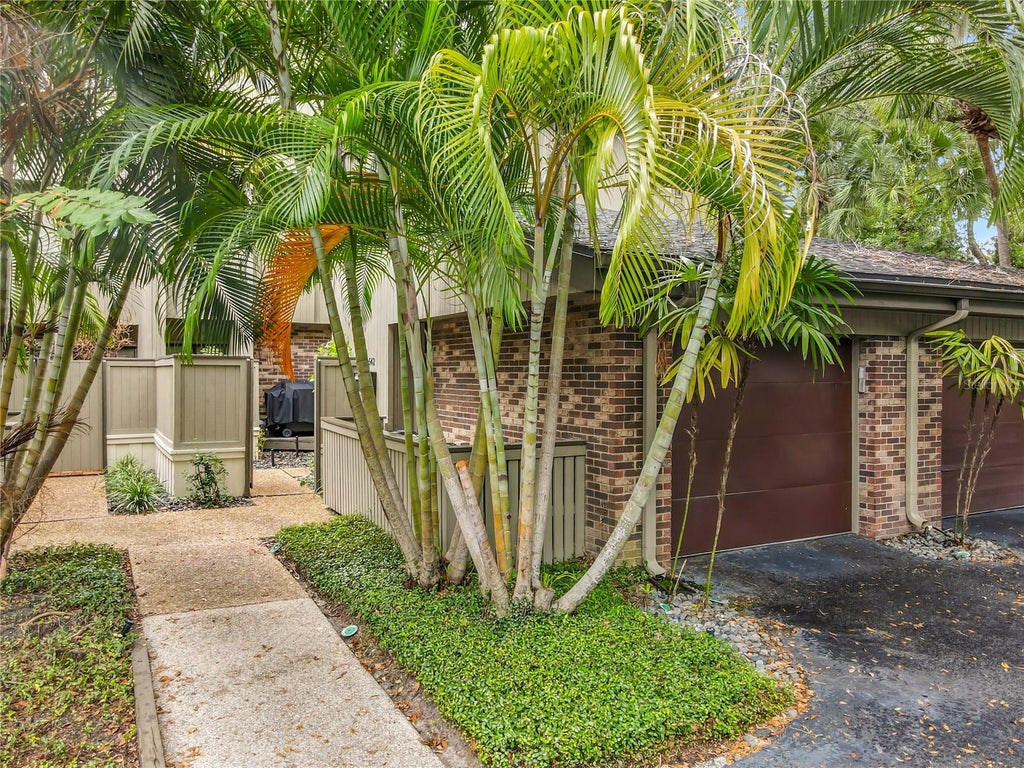 Photo of 542 S Osceola Avenue #34, Orlando, FL 32801 (MLS # V4951571)