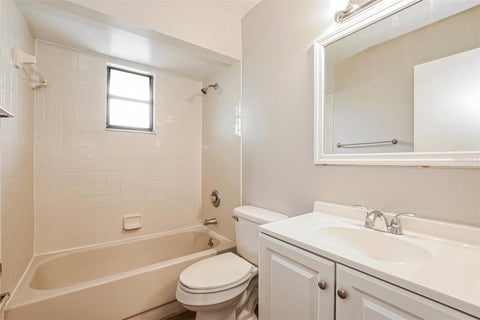 Tiny photo for 1309 Cove Place, Tavares, FL 32778 (MLS # O6429961)