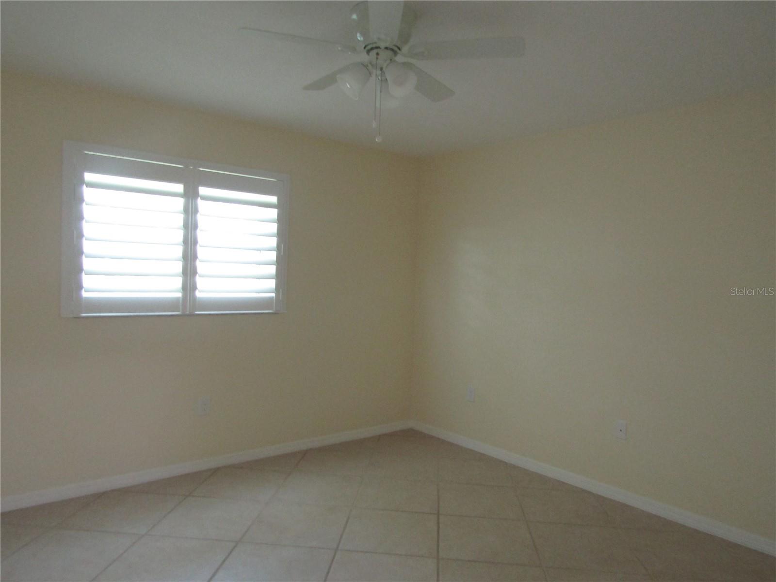 THE MEADOWS - Residential Lease