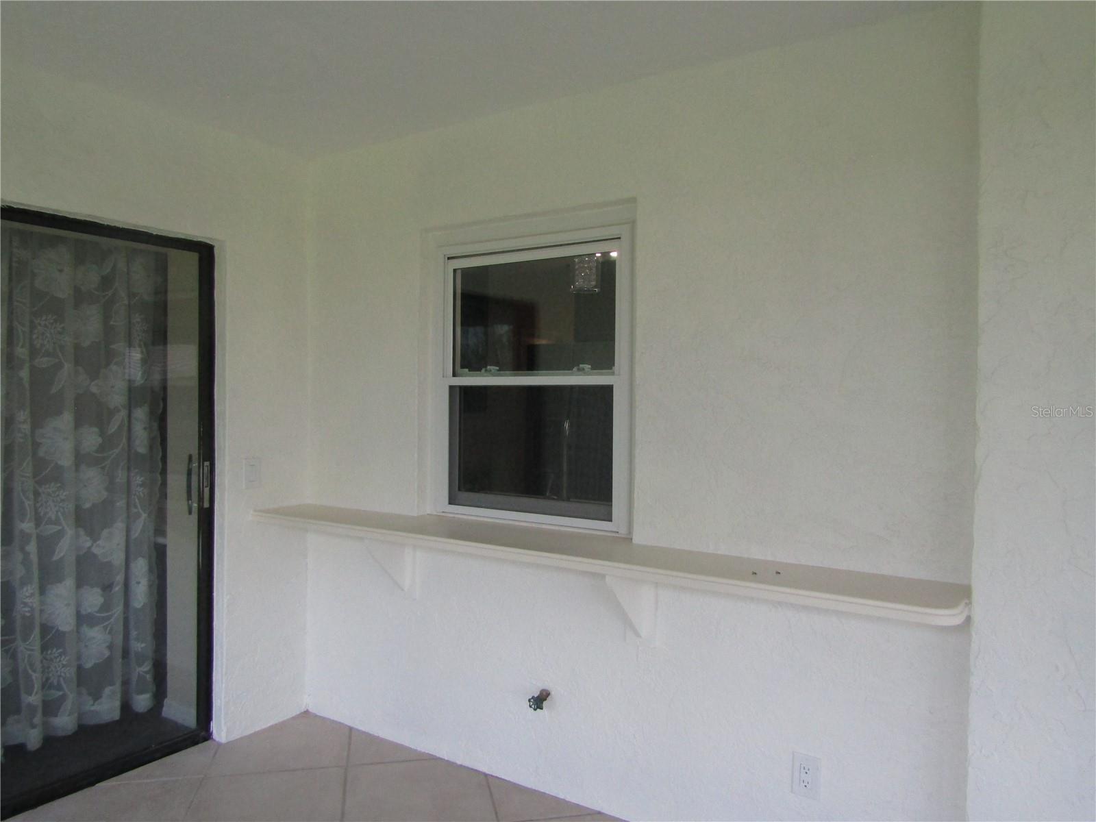 THE MEADOWS - Residential Lease