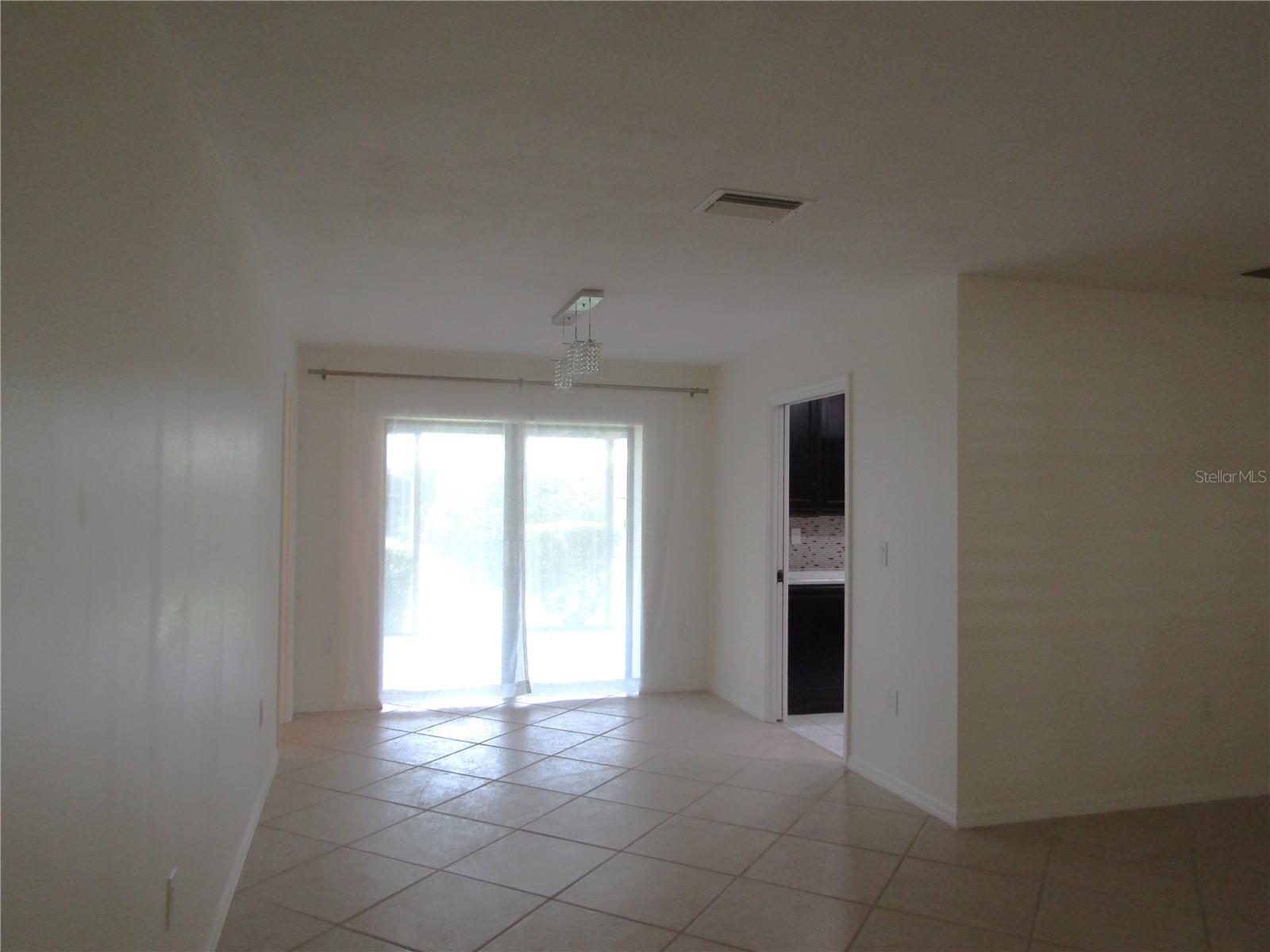THE MEADOWS - Residential Lease