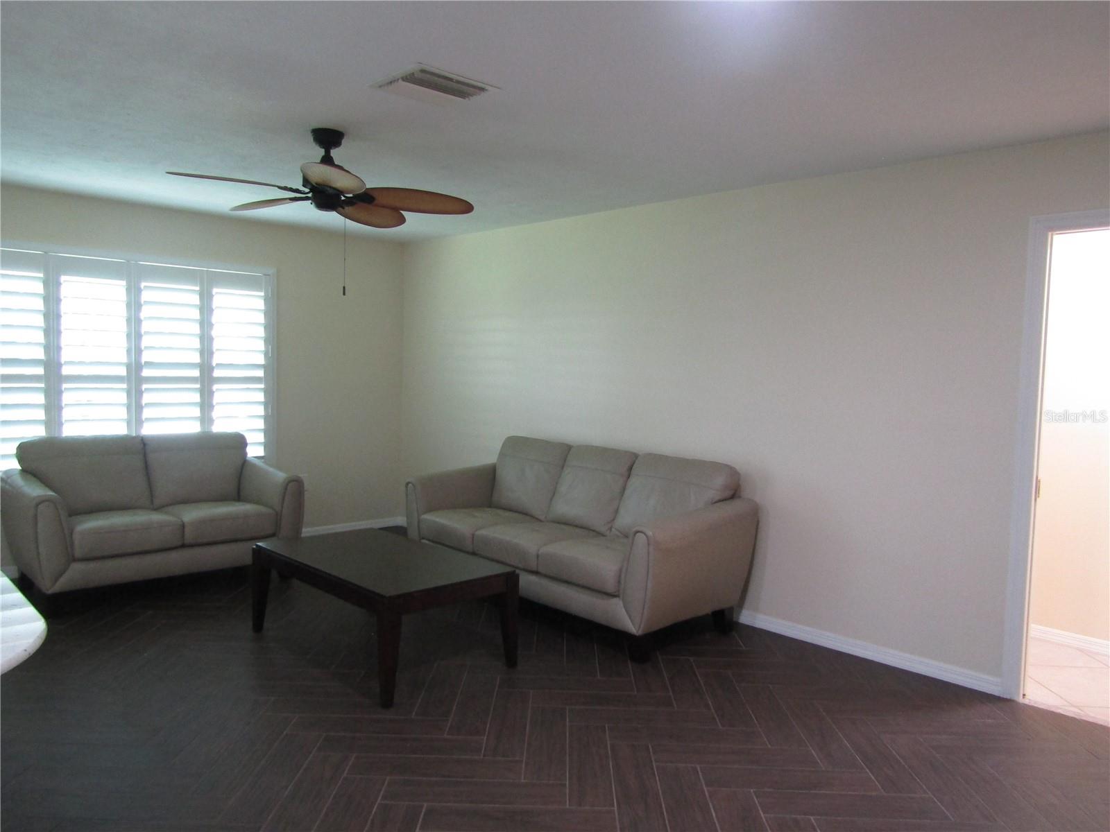 THE MEADOWS - Residential Lease