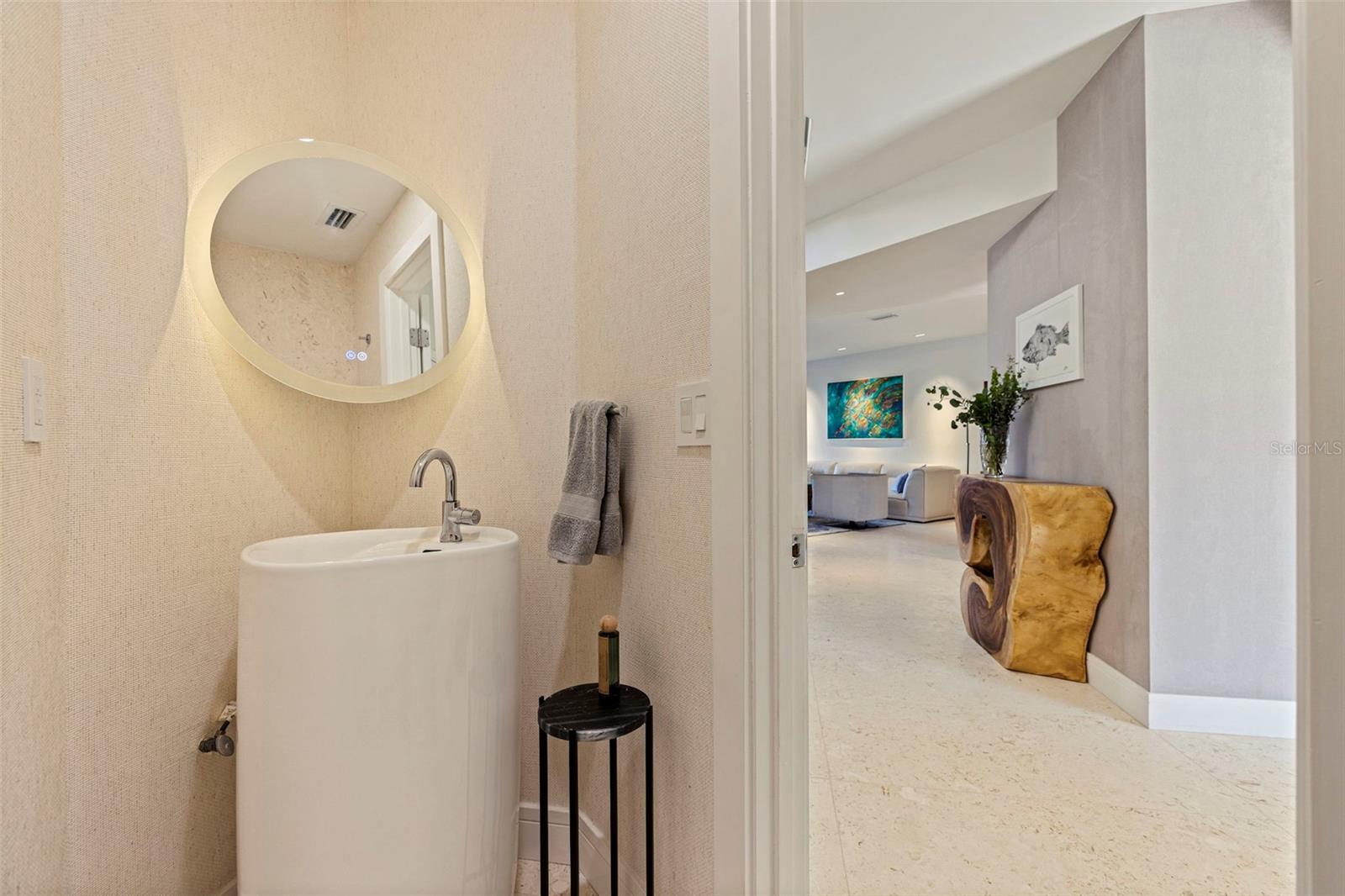 MARK CONDO THE - Residential