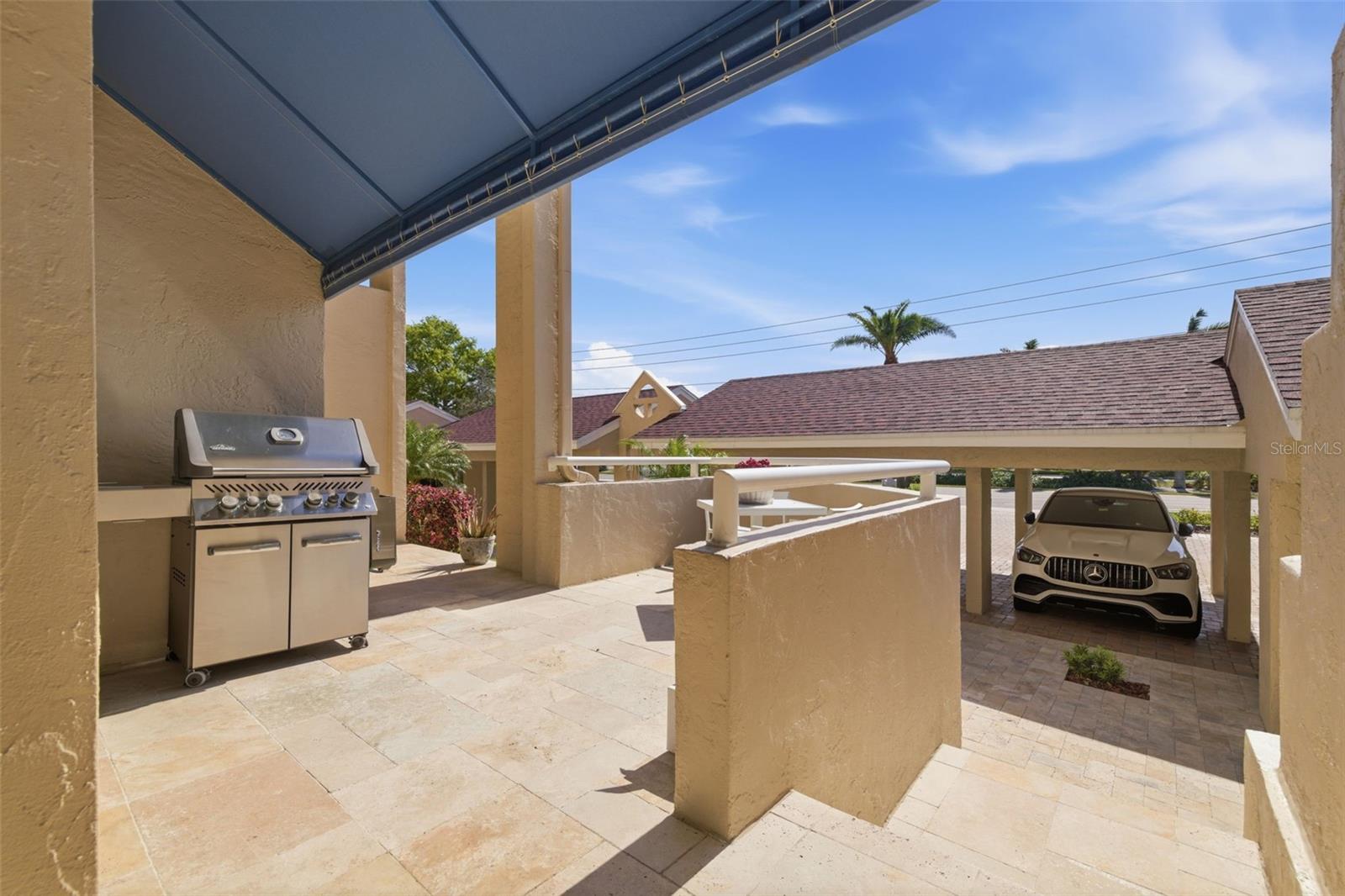 MARK CONDO THE - Residential