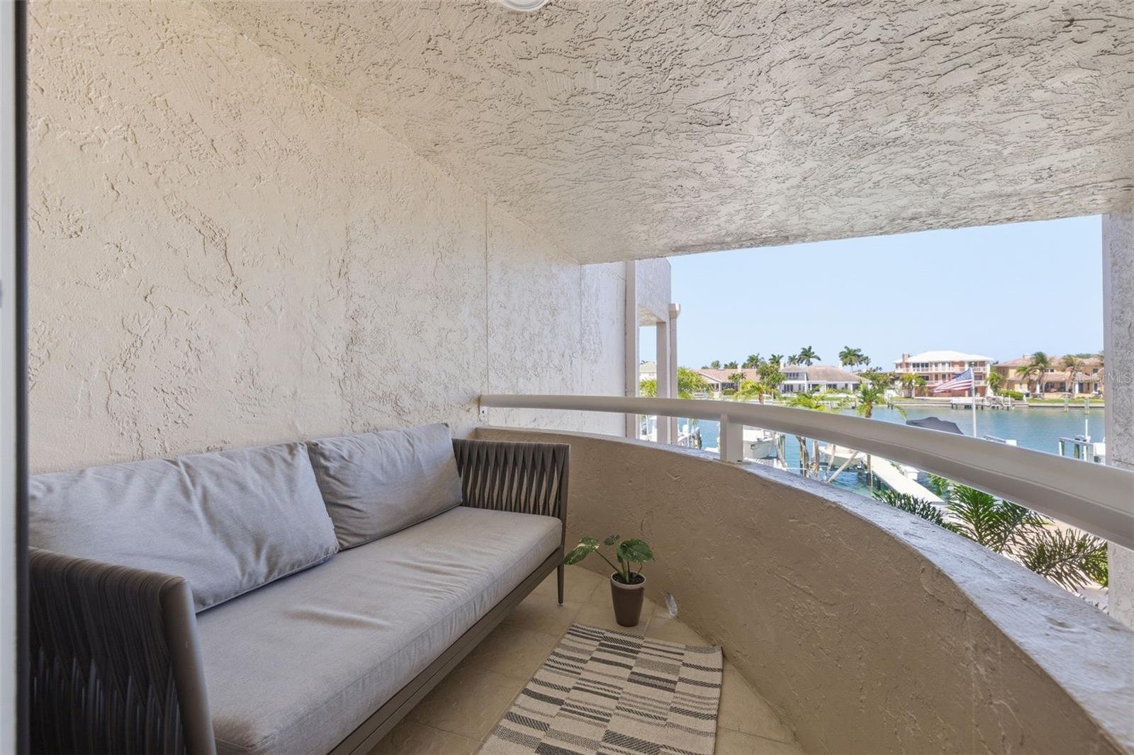 MARK CONDO THE - Residential