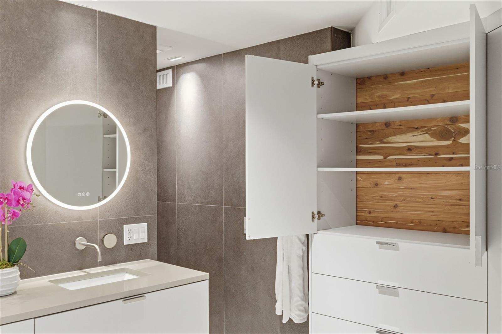 MARK CONDO THE - Residential