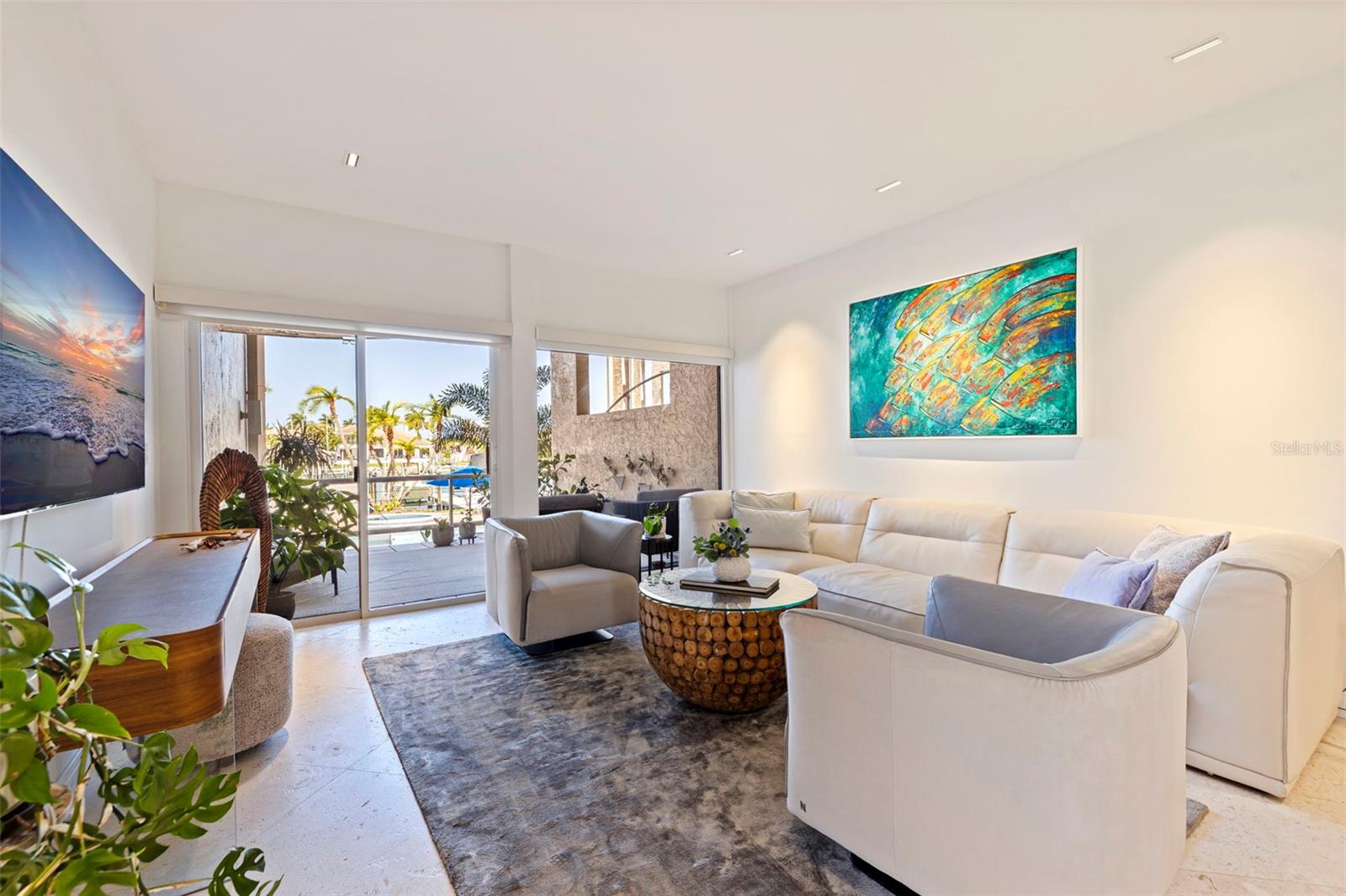 MARK CONDO THE - Residential