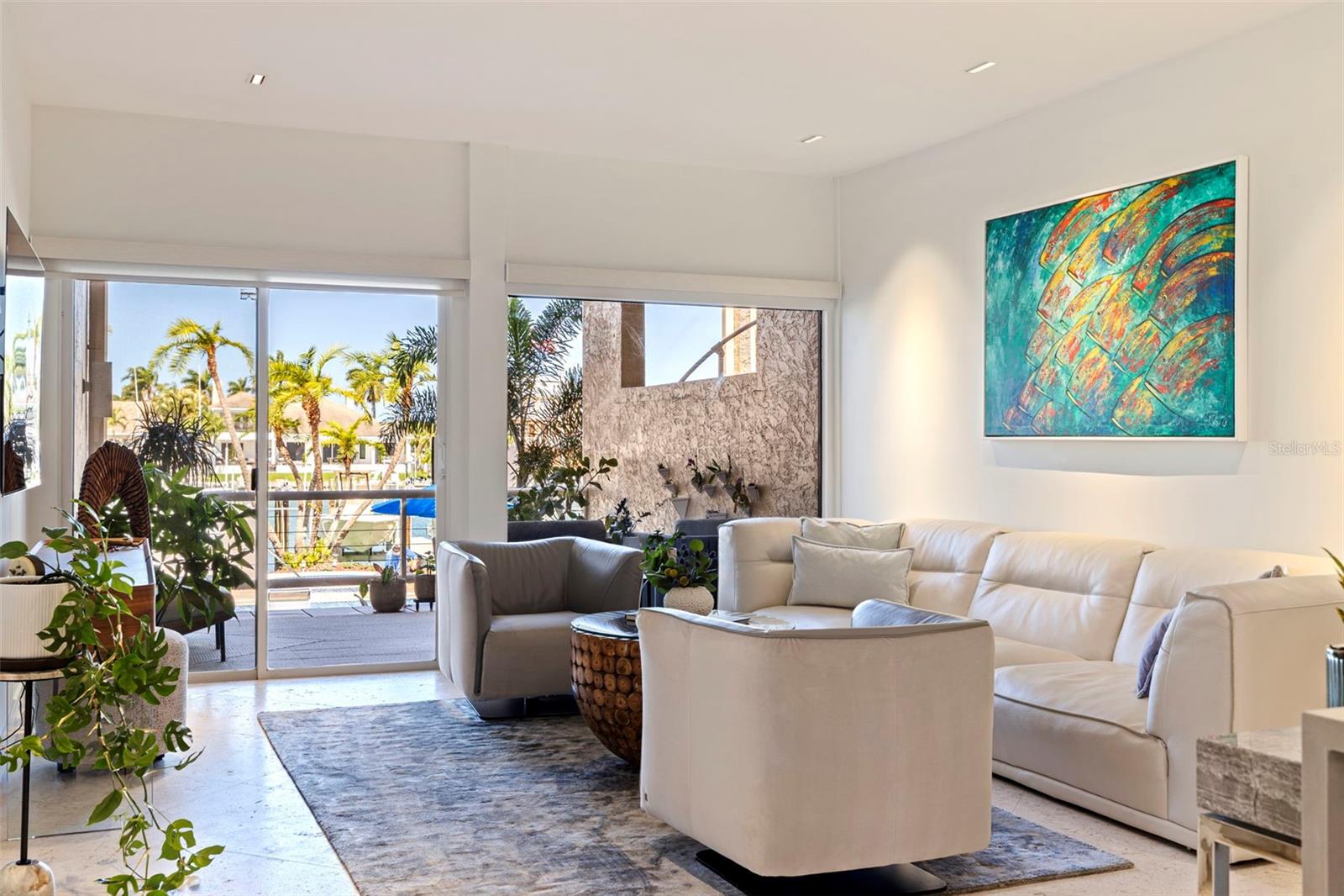 722 PINELLAS BAYWAY S 104