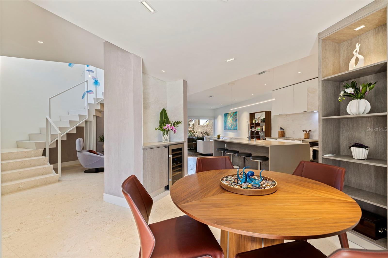 MARK CONDO THE - Residential