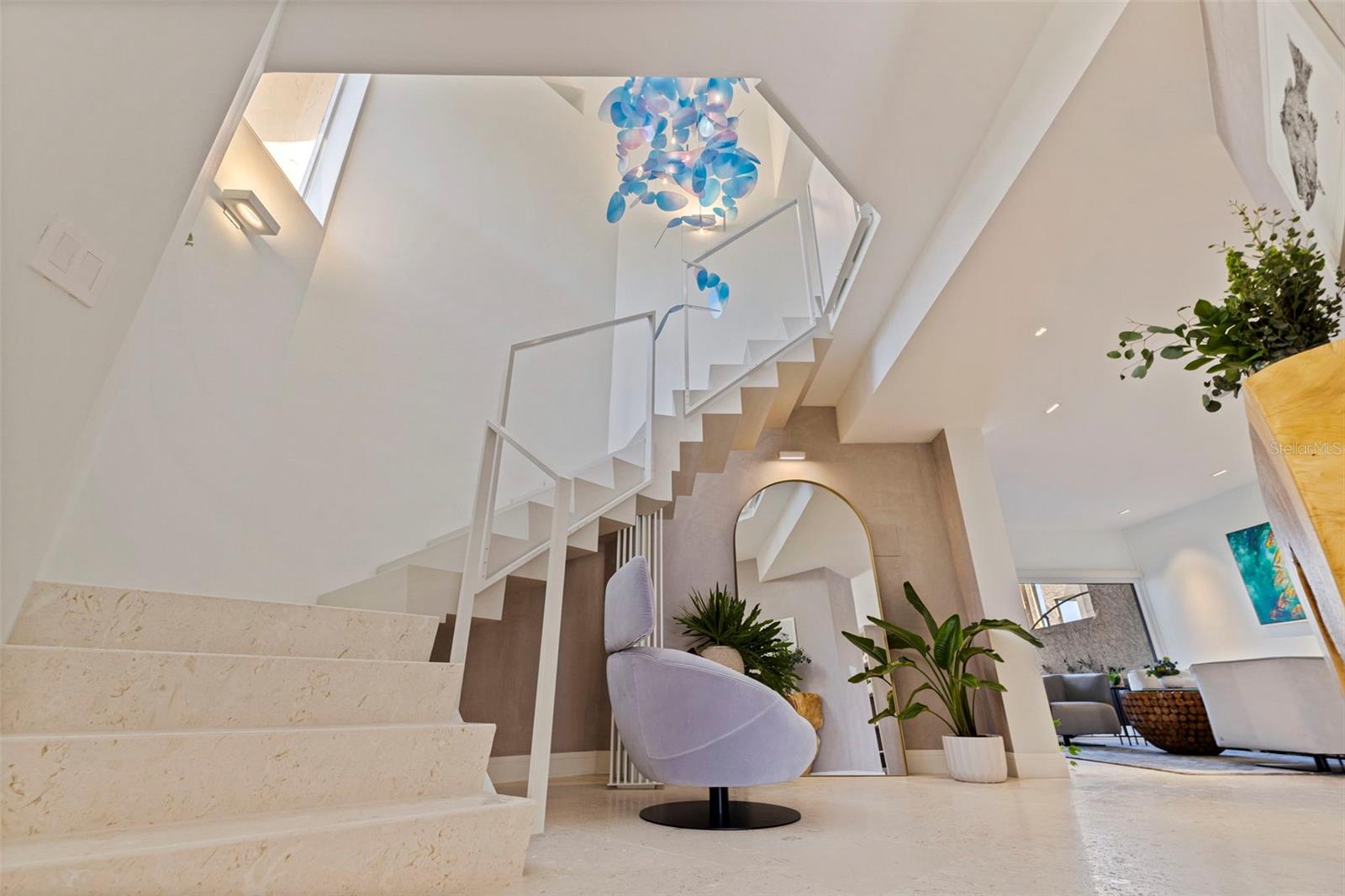 MARK CONDO THE - Residential