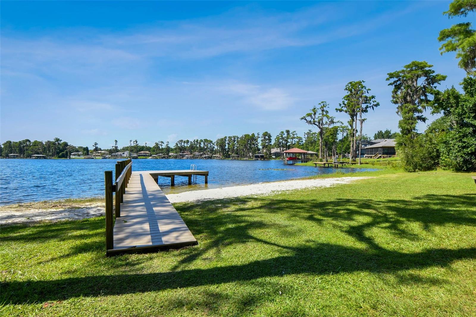 HOLIDAY CLUB - Residential