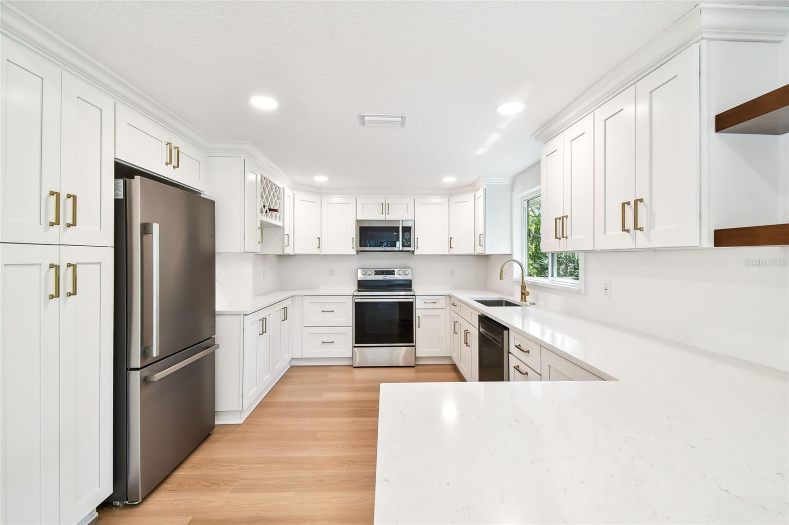 HOLIDAY CLUB - Residential