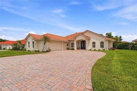 Photo of 523 Greenway Drive, Lake Wales, FL 33898 (MLS # L4961093)