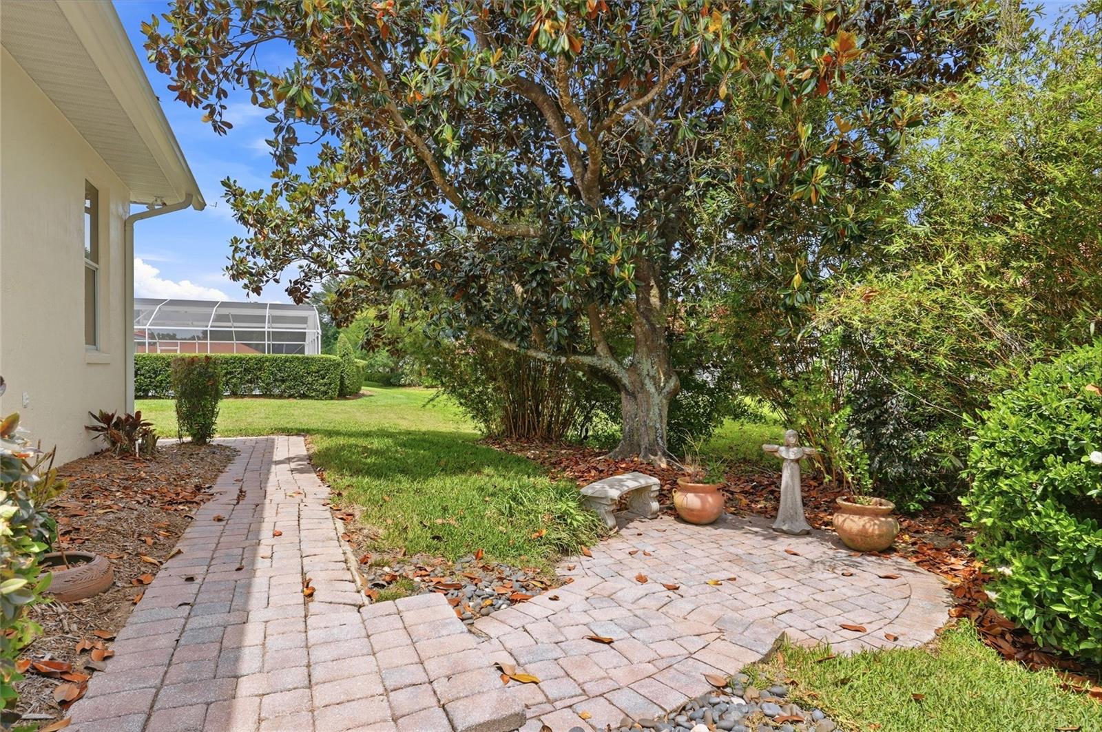 COUNTRY CLUB VILLAGE PH 02 - Residential