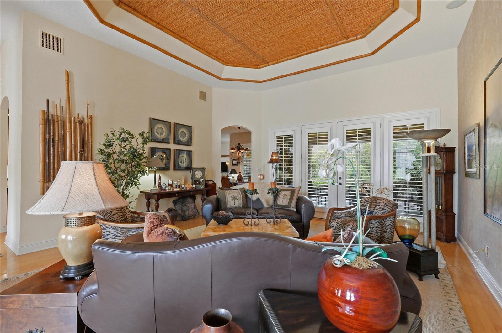 COUNTRY CLUB VILLAGE PH 02 - Residential