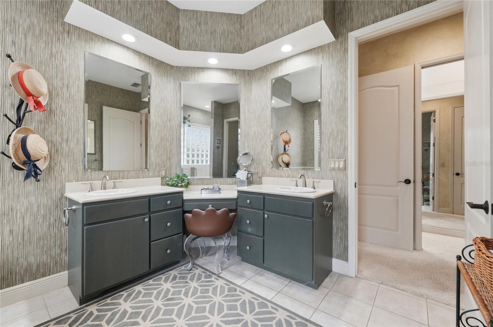 COUNTRY CLUB VILLAGE PH 02 - Residential