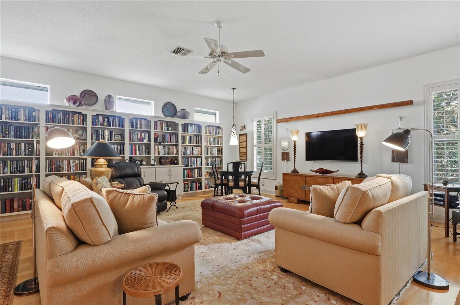 COUNTRY CLUB VILLAGE PH 02 - Residential