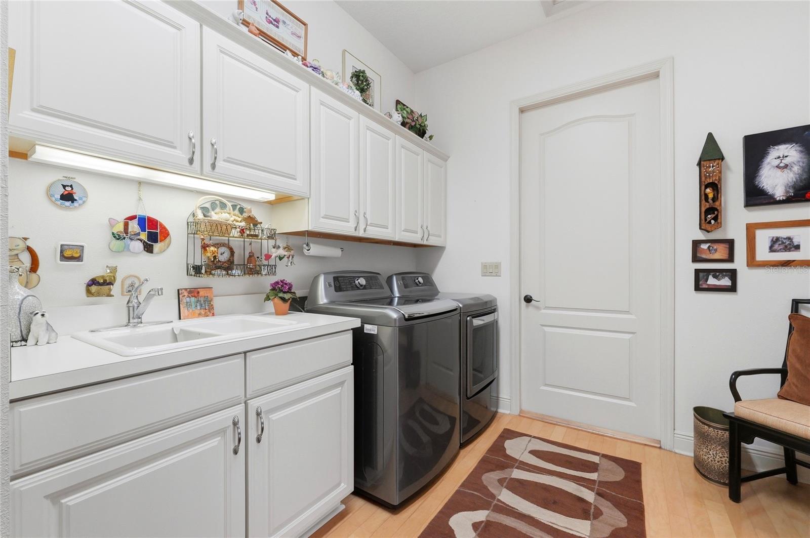 COUNTRY CLUB VILLAGE PH 02 - Residential