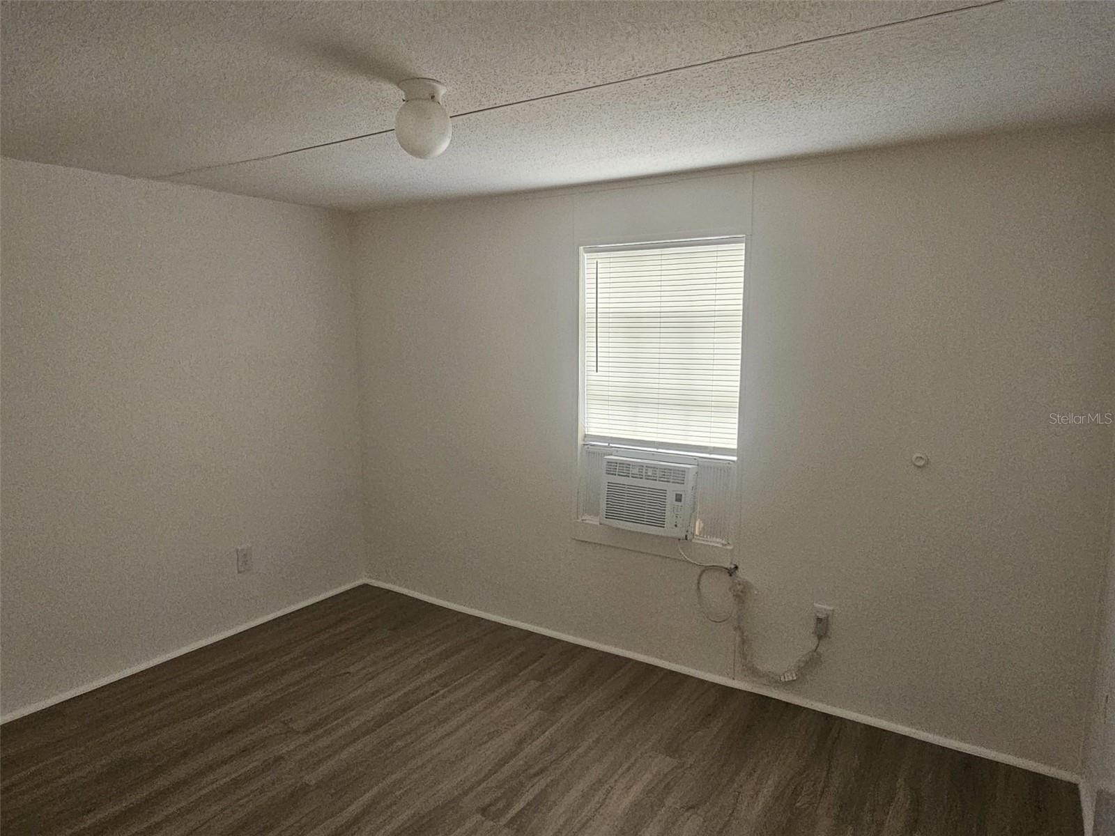 PLEASANT MANOR - Residential