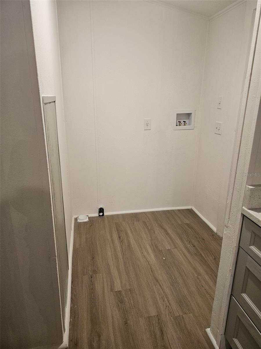 PLEASANT MANOR - Residential