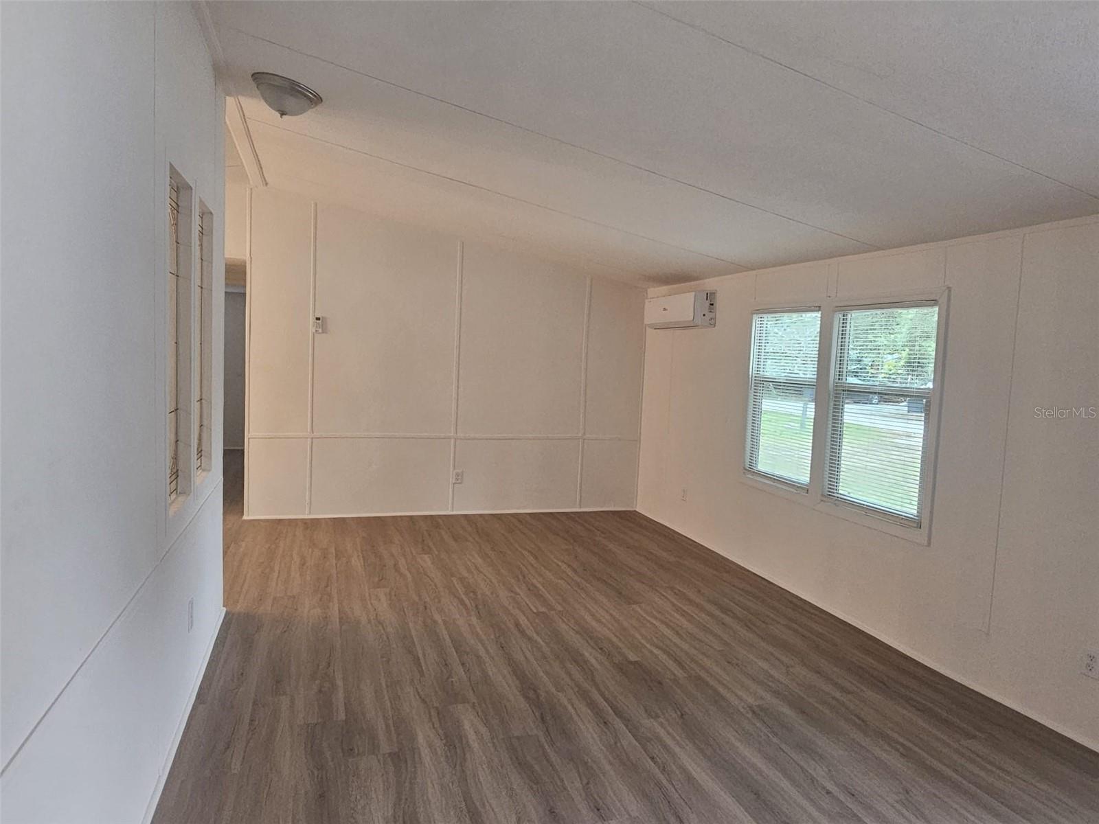 PLEASANT MANOR - Residential