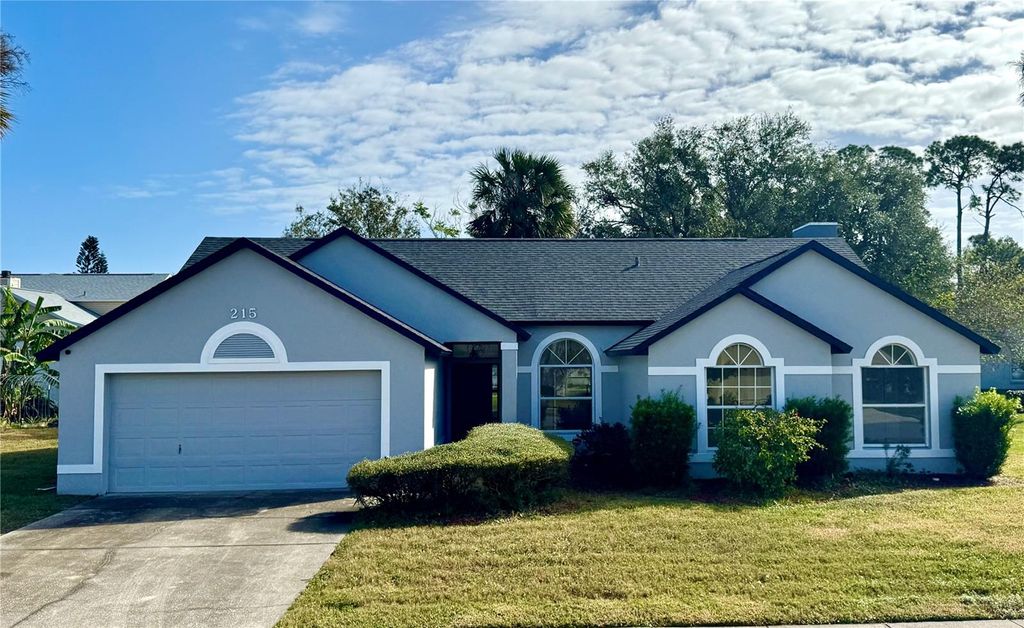 Photo of 215 Hollowbrook Circle, Daytona Beach, FL 32114 (MLS # O6312909)