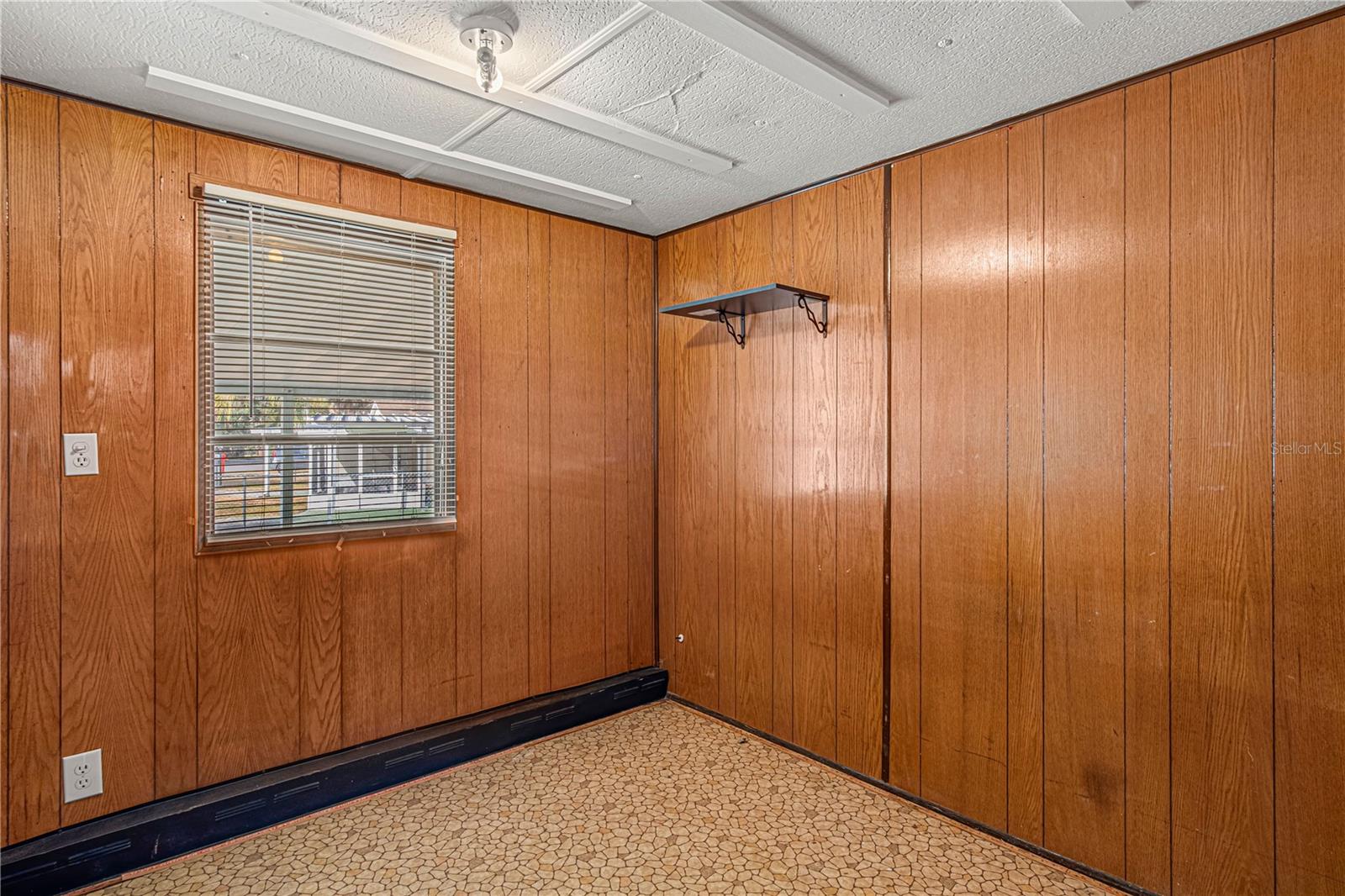 TROPICAL MOBILE HOME VILLAGE - Residential