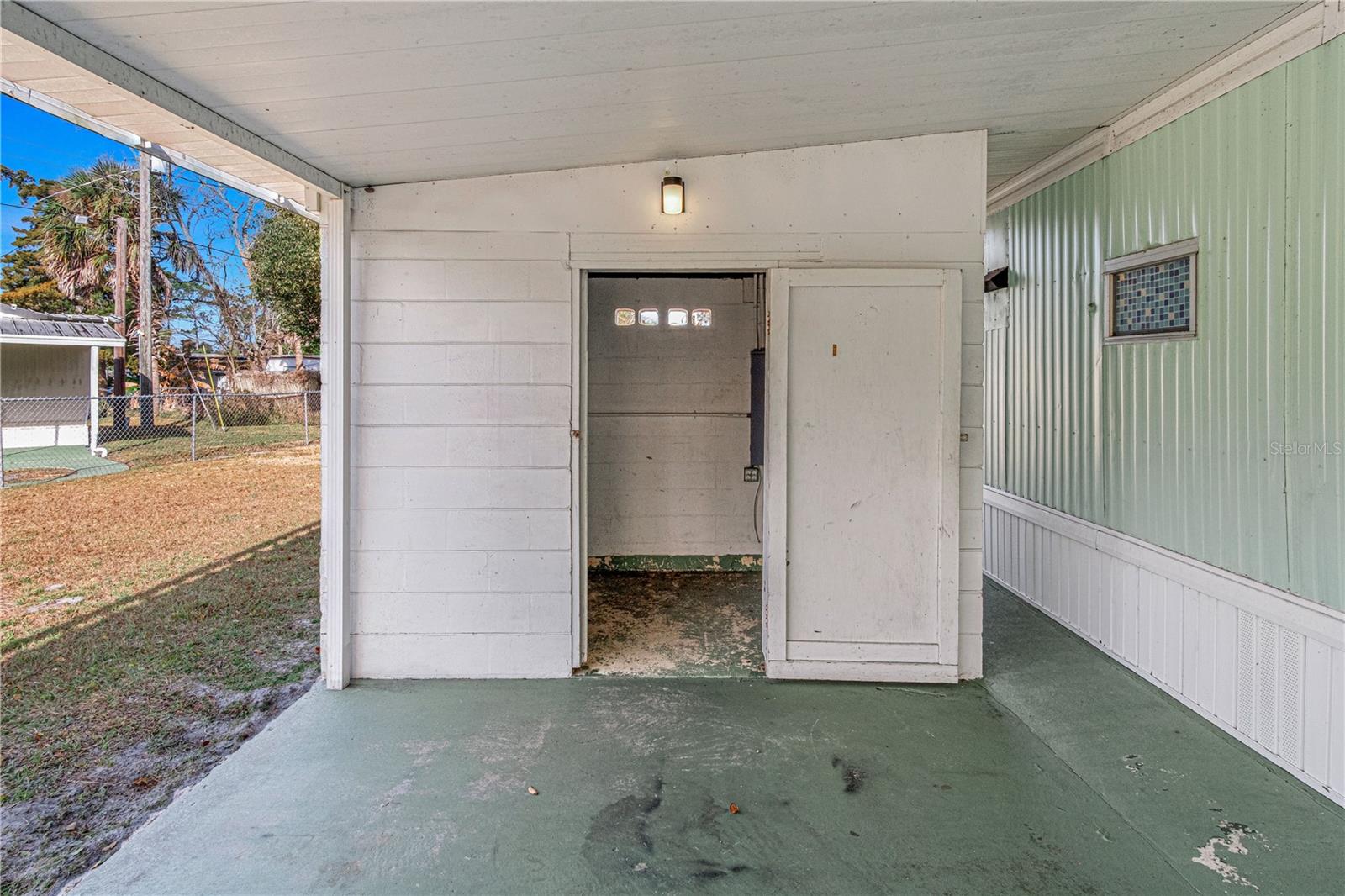 TROPICAL MOBILE HOME VILLAGE - Residential