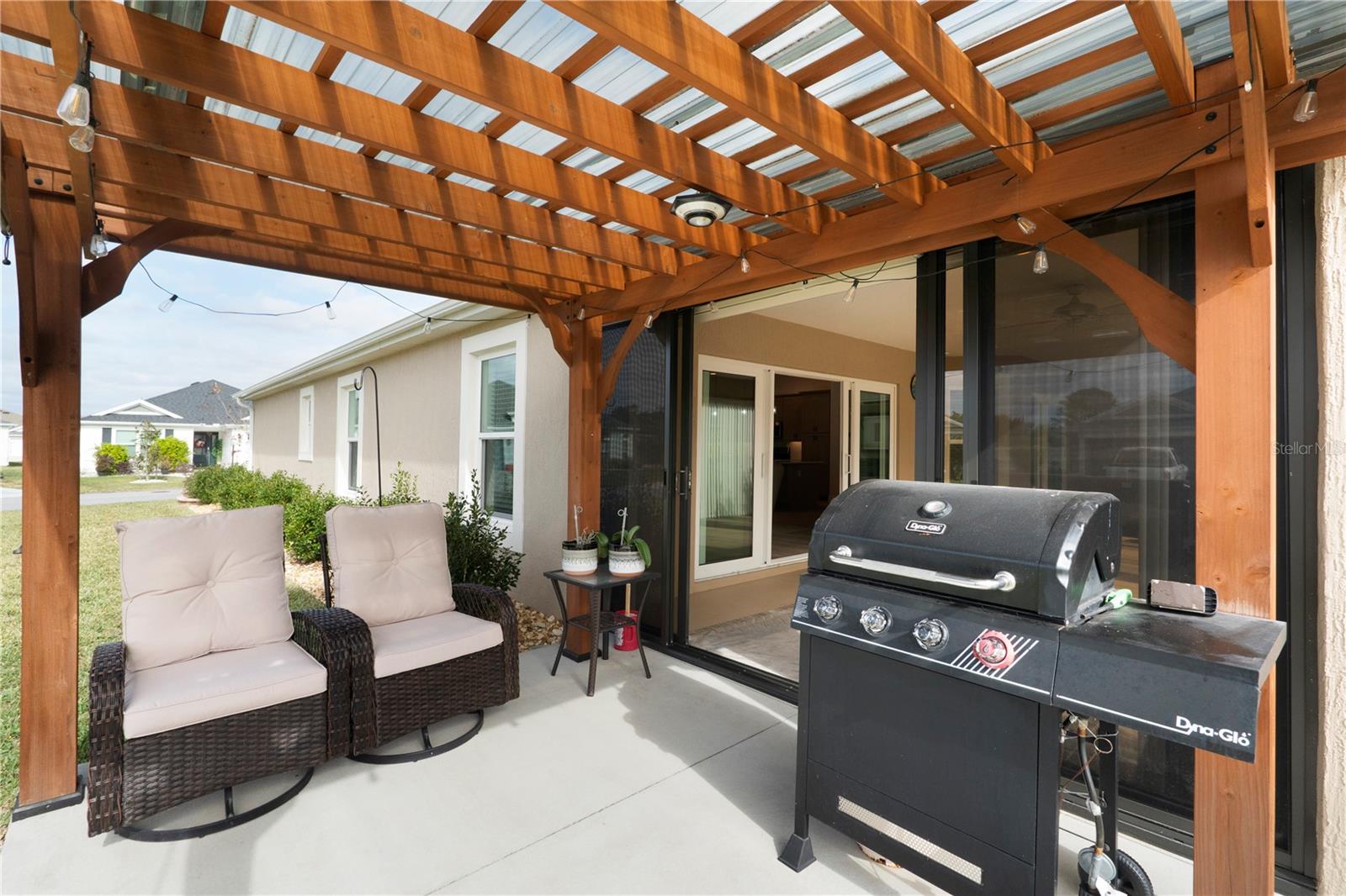 VILLAGES/SOUTHERN OAKS UN #99 - Residential