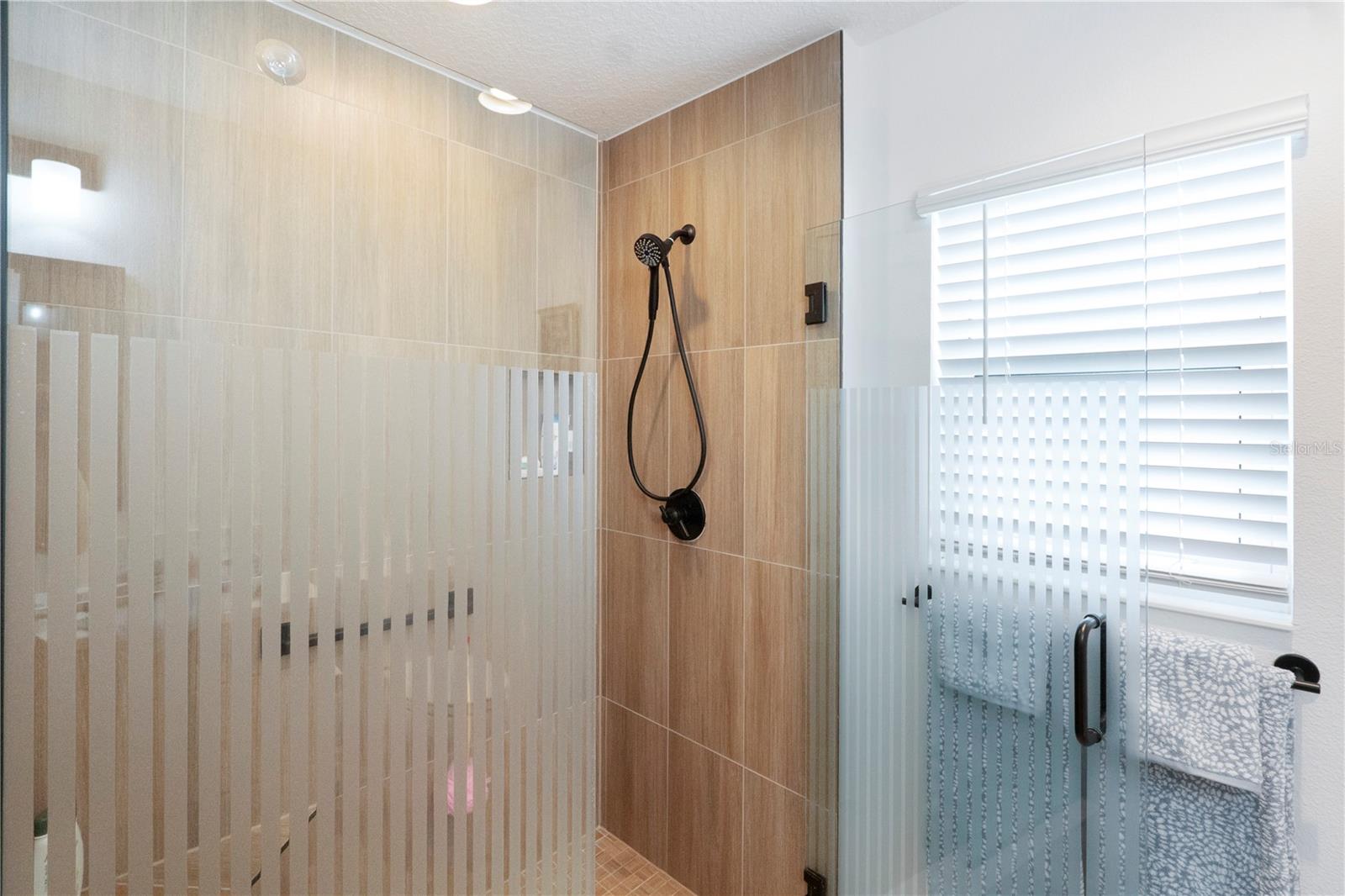 VILLAGES/SOUTHERN OAKS UN #99 - Residential